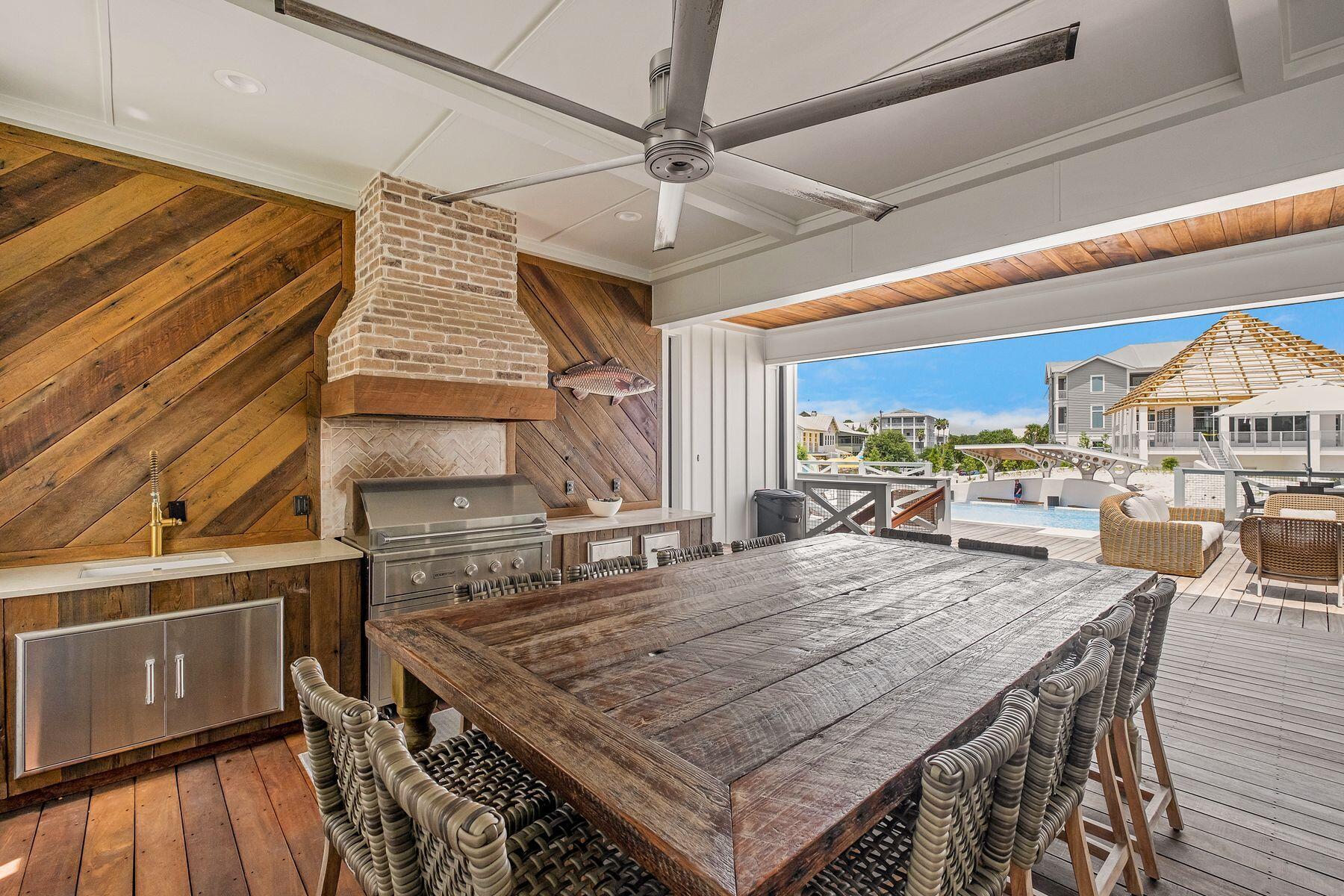 GRAYTON BEACH - Residential