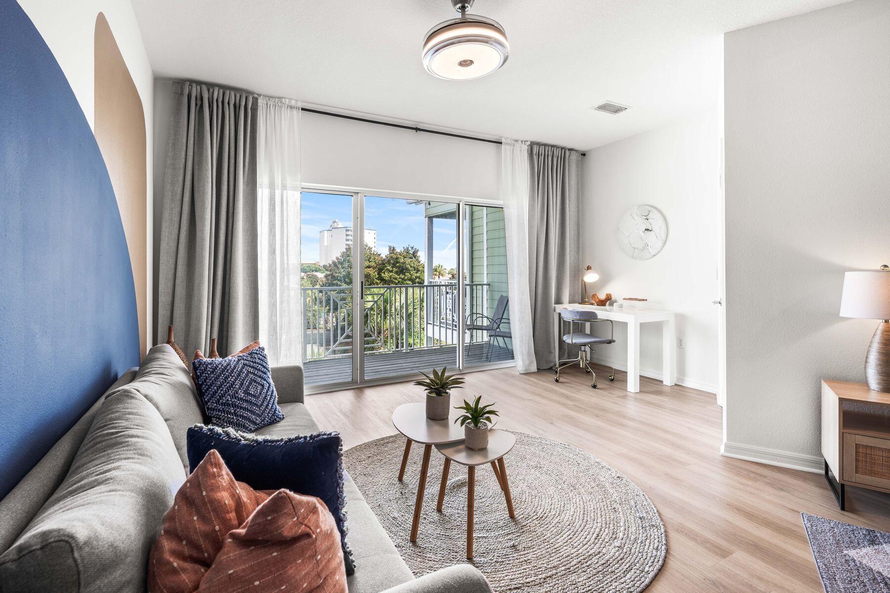 BEACH POINTE T/H - Residential