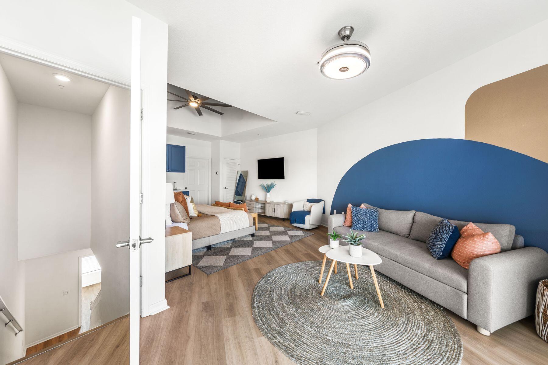 BEACH POINTE T/H - Residential