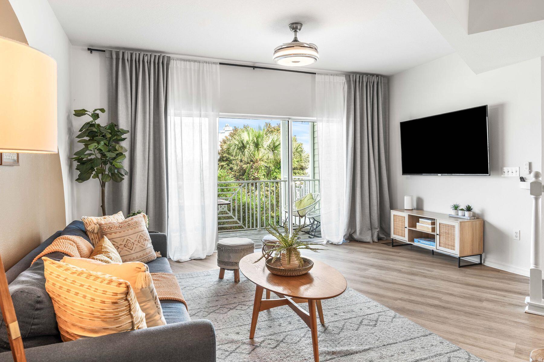 BEACH POINTE T/H - Residential