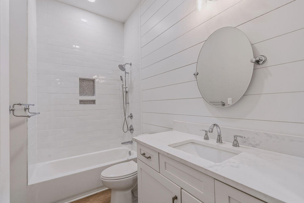 Bay Grove - Residential