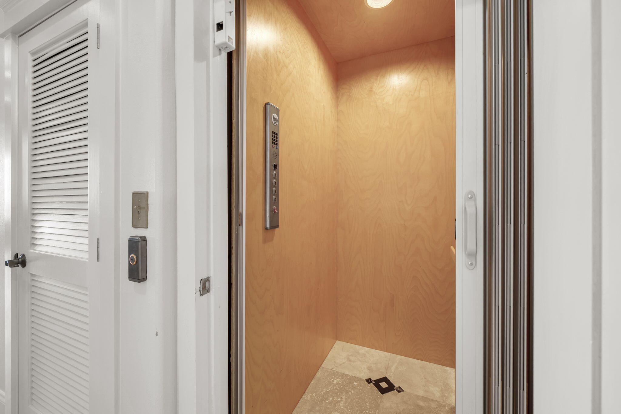 CASA MARINA S/D 1ST ADD - Residential