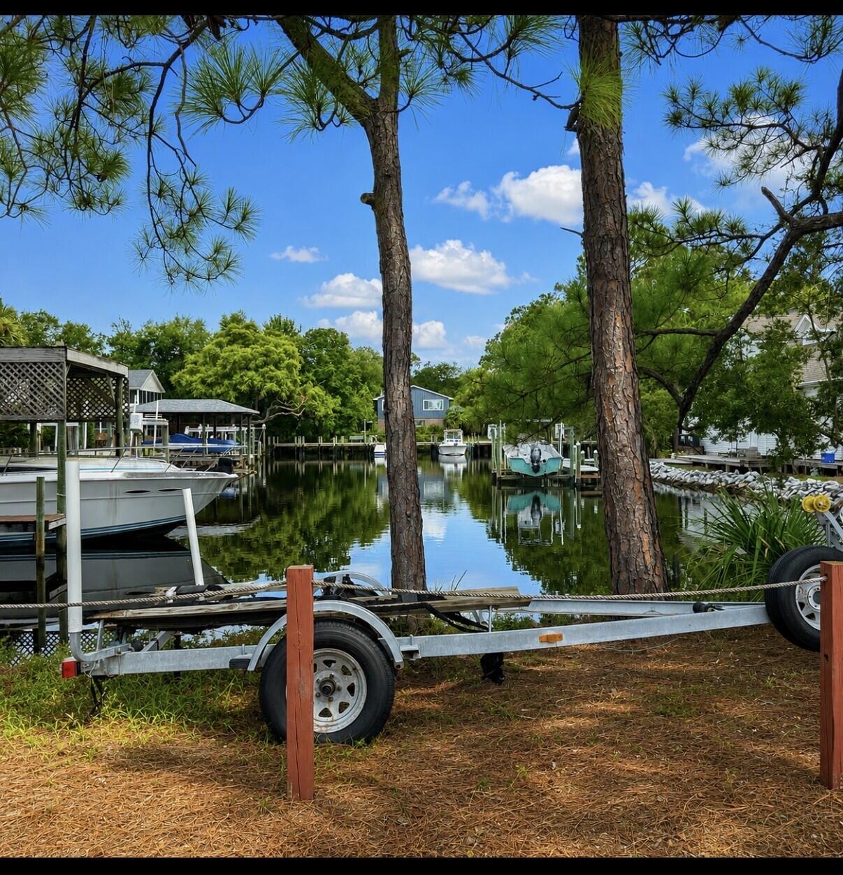 ROCKY BAYOU T/H - Residential Lease