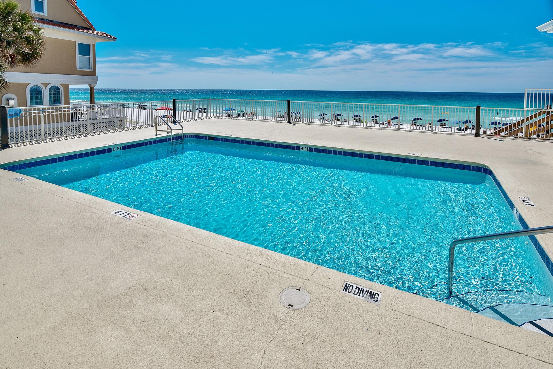 LEEWARD KEY - Residential