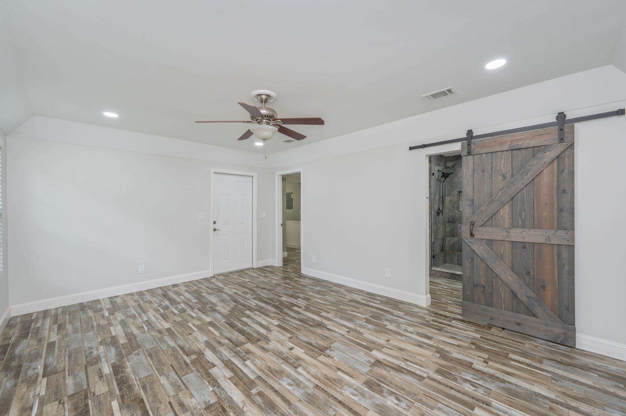 LAKE JUNIPER ESTATES UNIT 3 - Residential