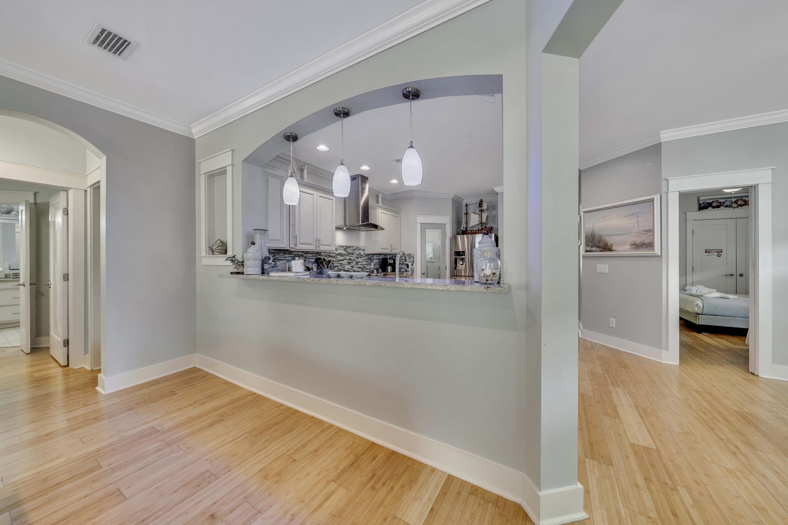 LAGUNA BEACH ESTATES 10TH ADDN - Residential