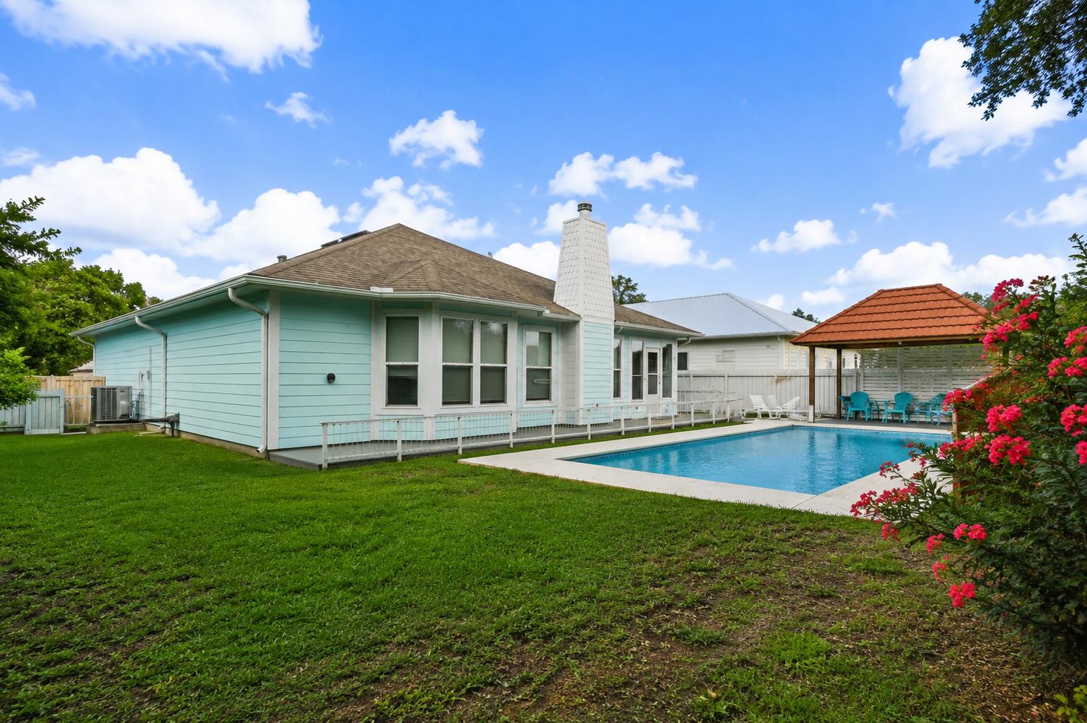 LAGUNA BEACH - Residential