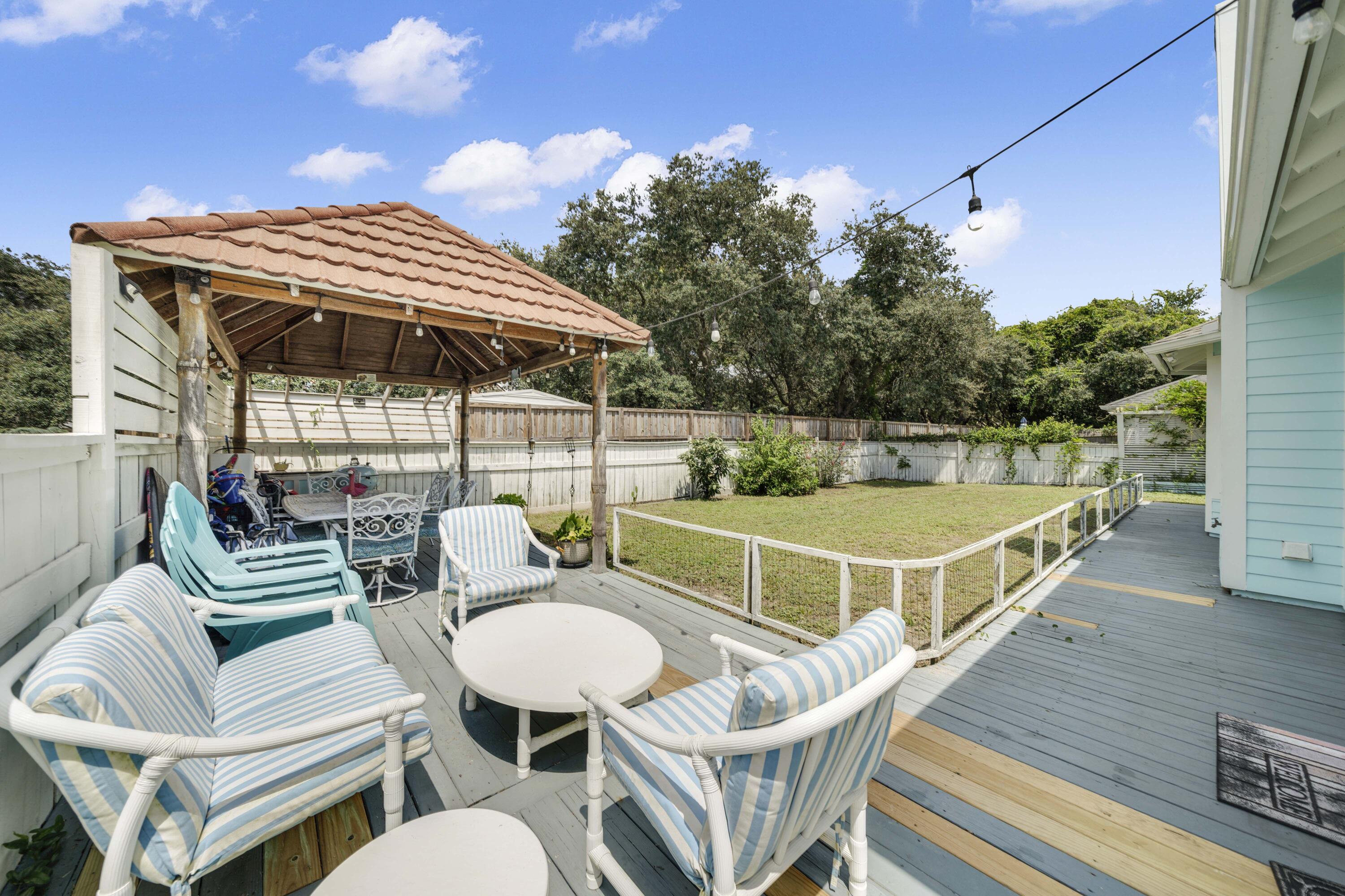 LAGUNA BEACH ESTATES 10TH ADDN - Residential