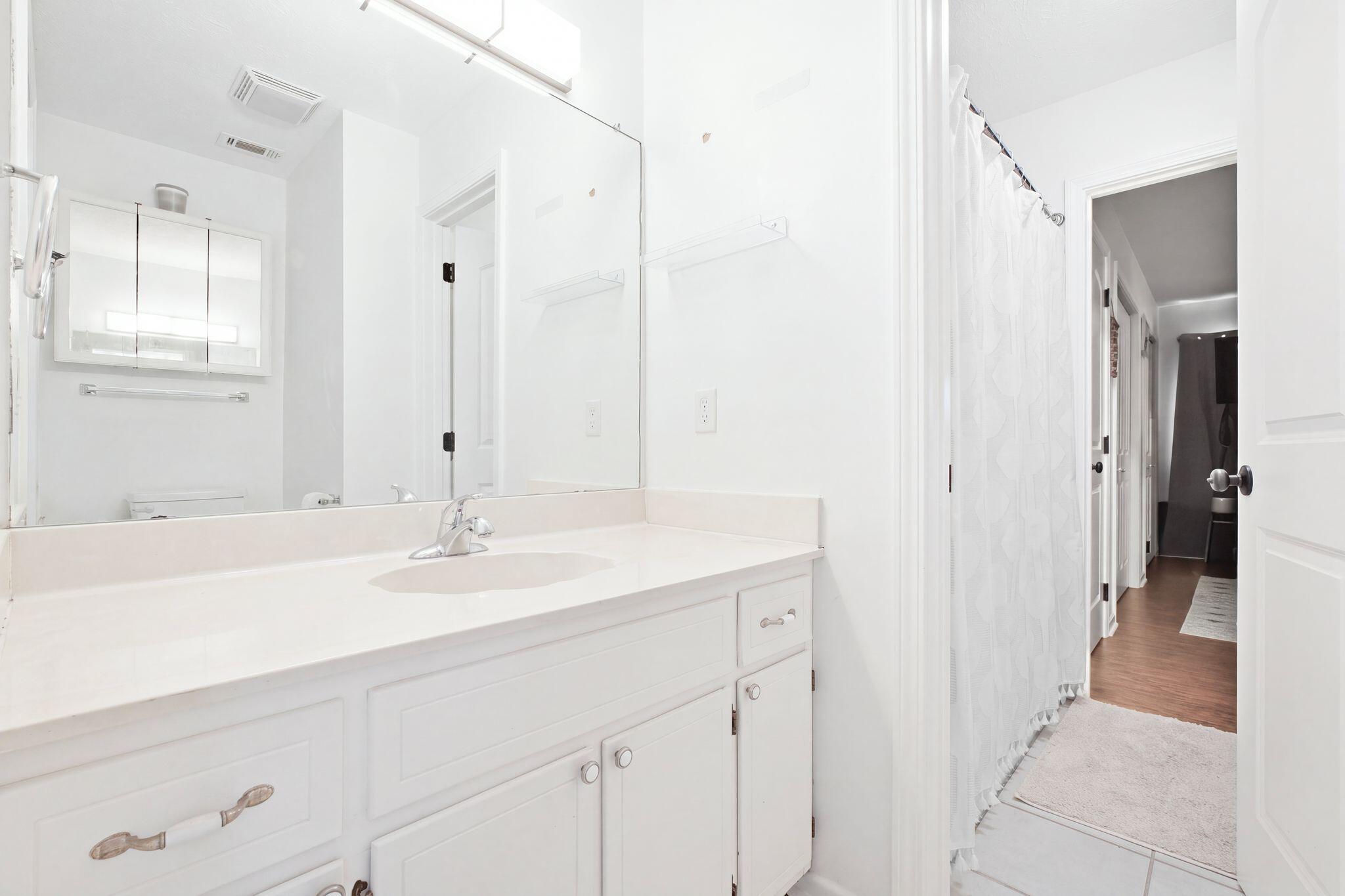 Cedar Cove Apartments - Residential