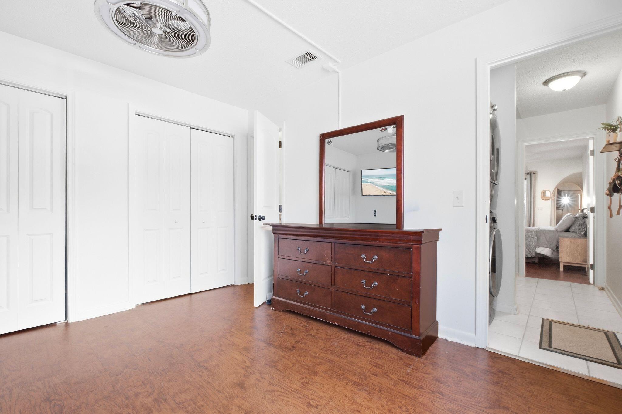 Cedar Cove Apartments - Residential