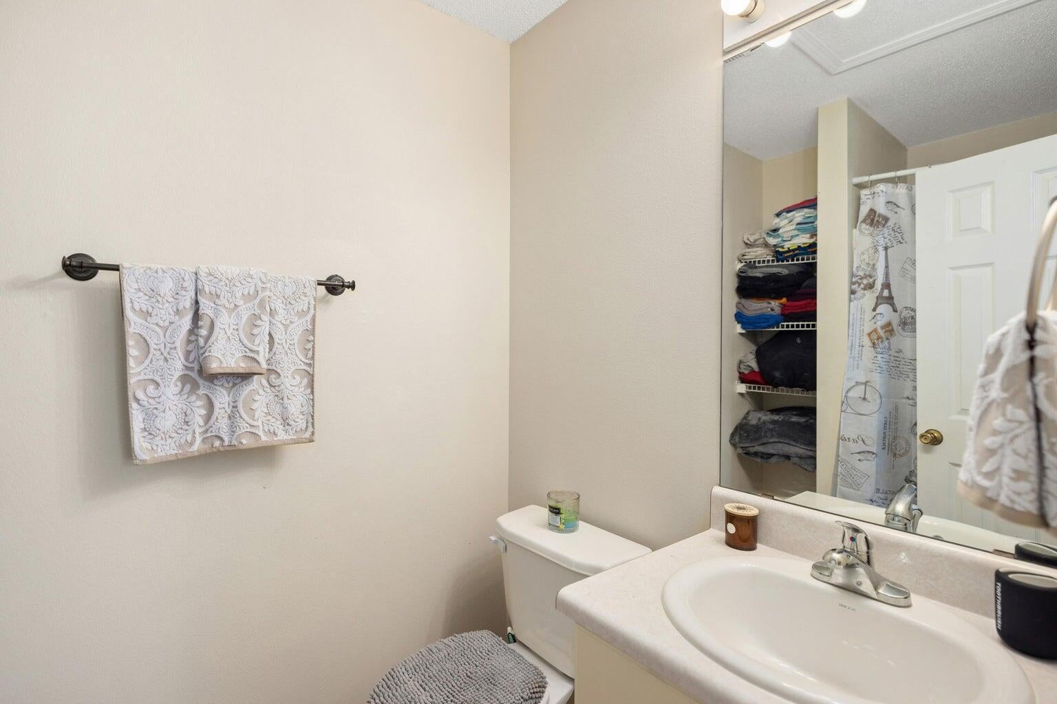 DOMENICAS COVE T/H - Residential