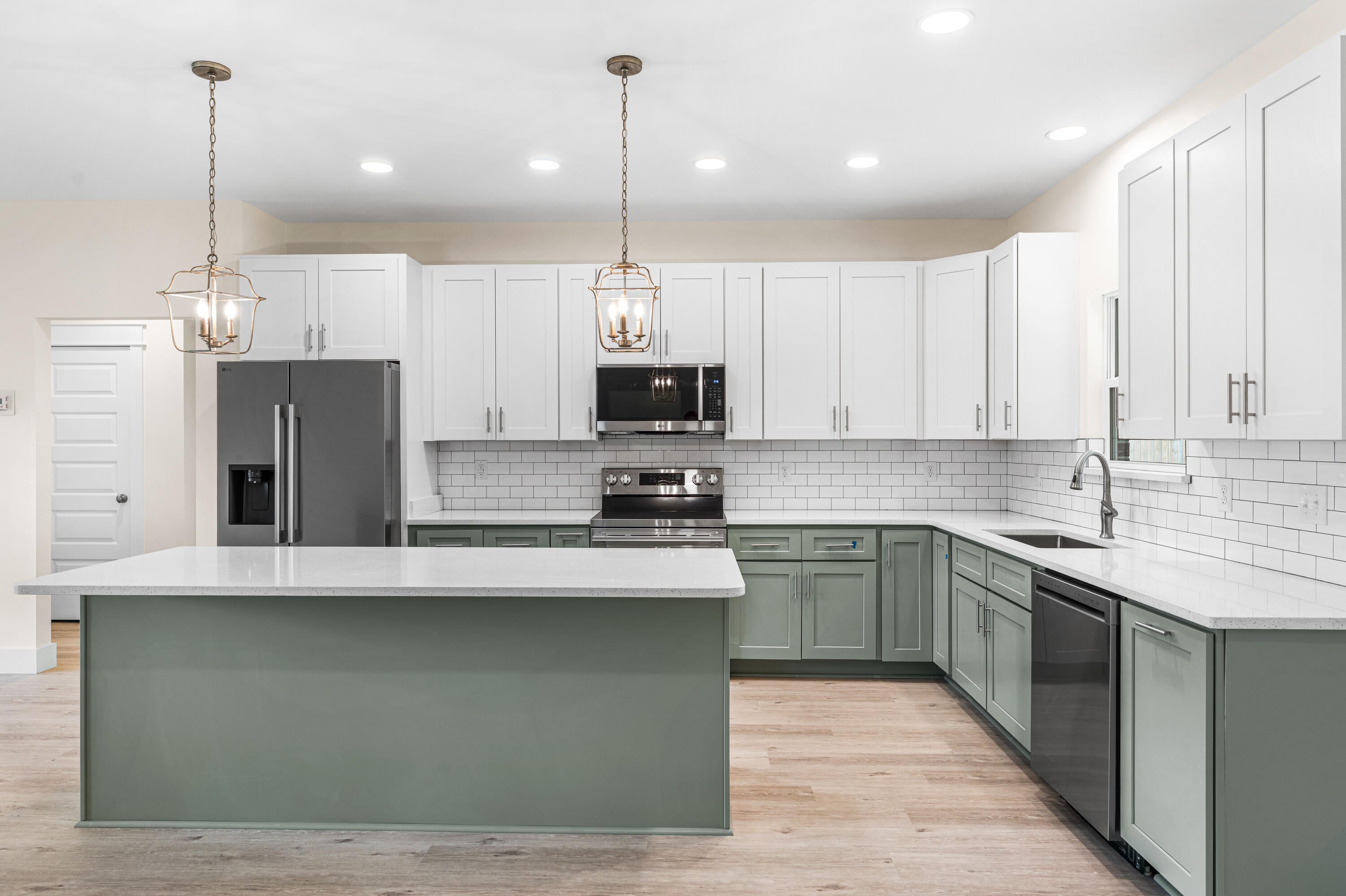 THE PINES - Residential