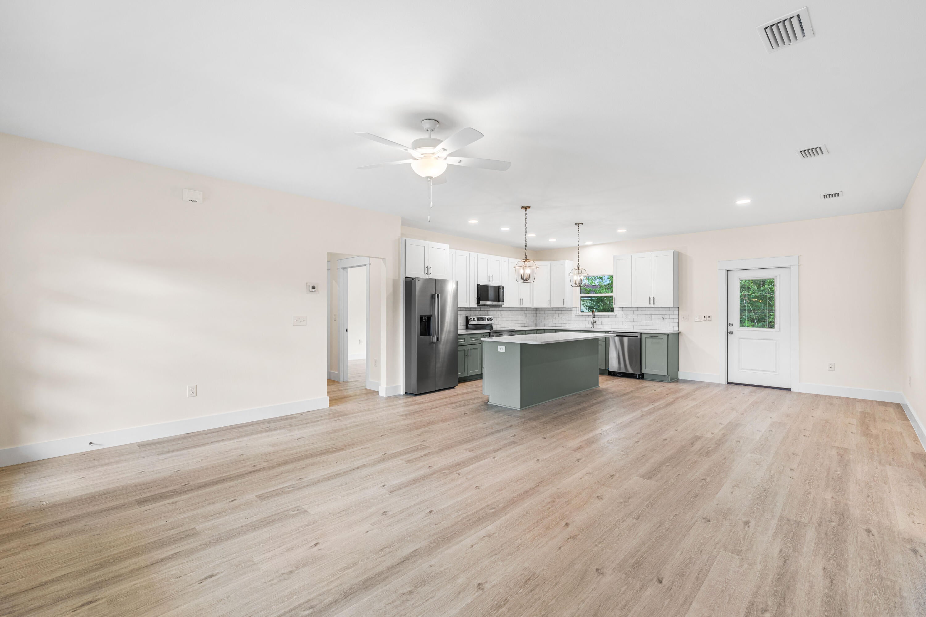 THE PINES - Residential