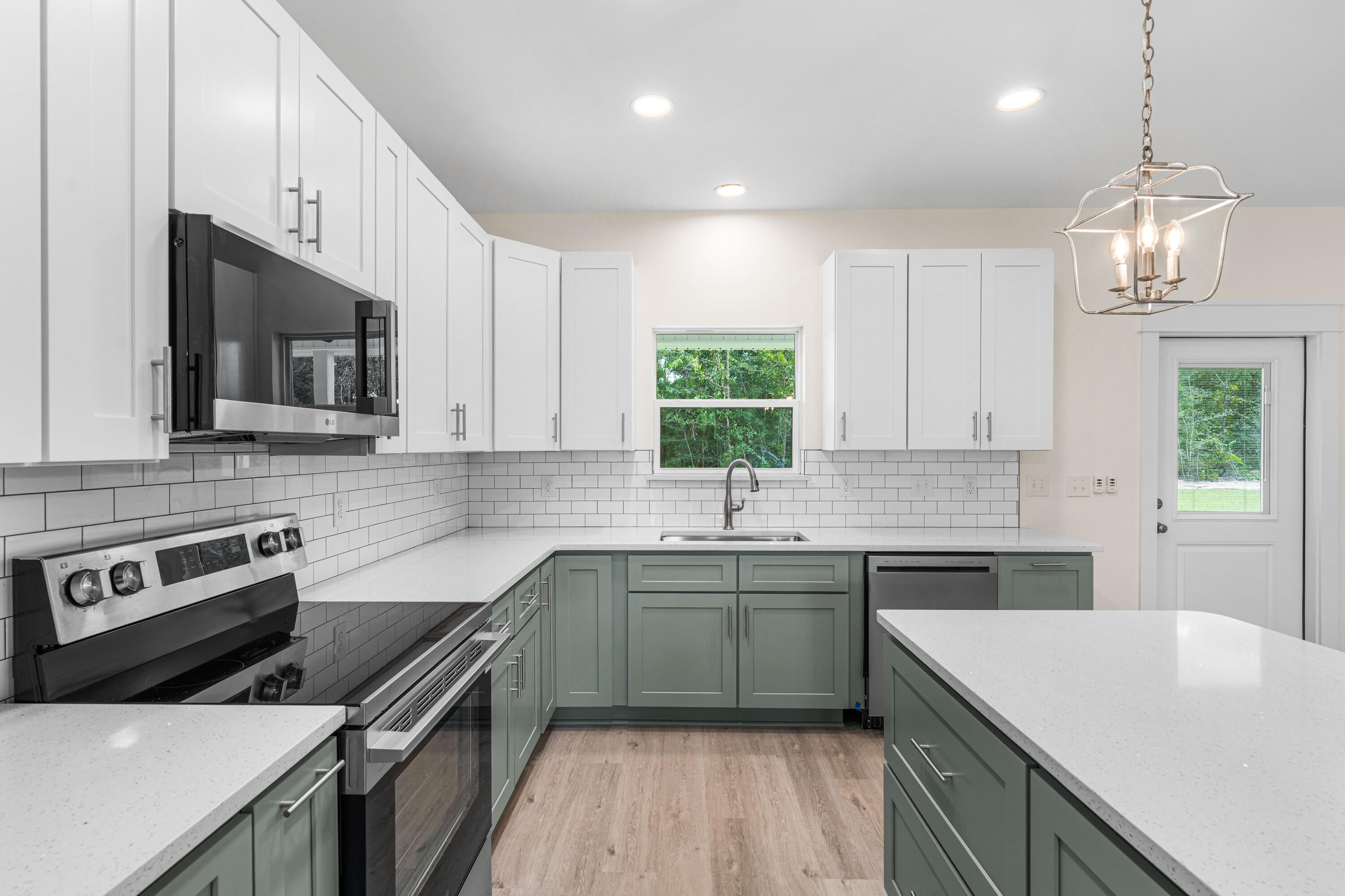 THE PINES - Residential