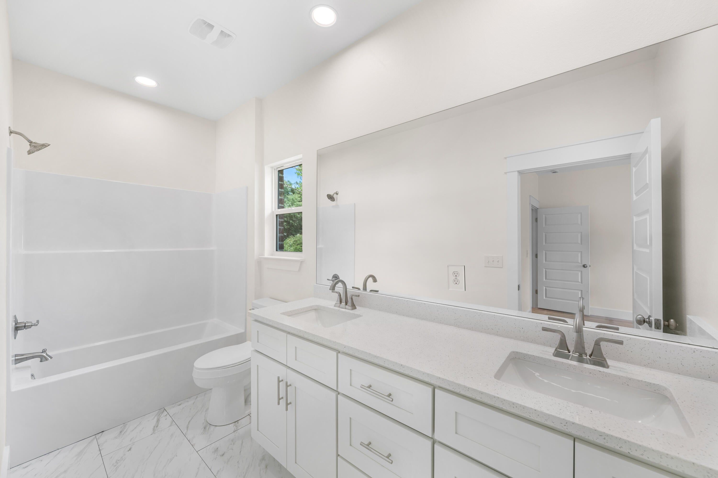 THE PINES - Residential