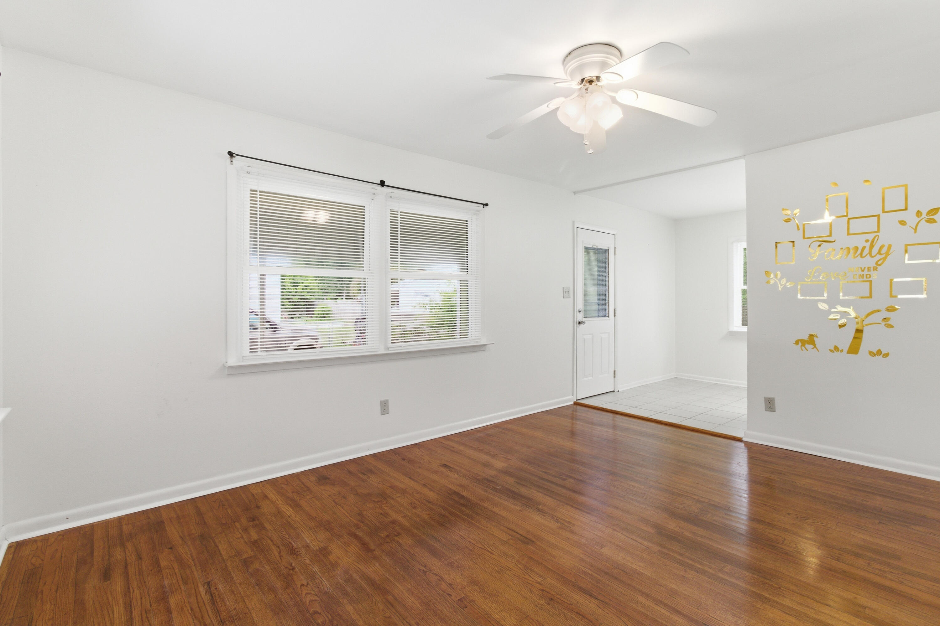 WEST JACKSON TERRACE - Residential