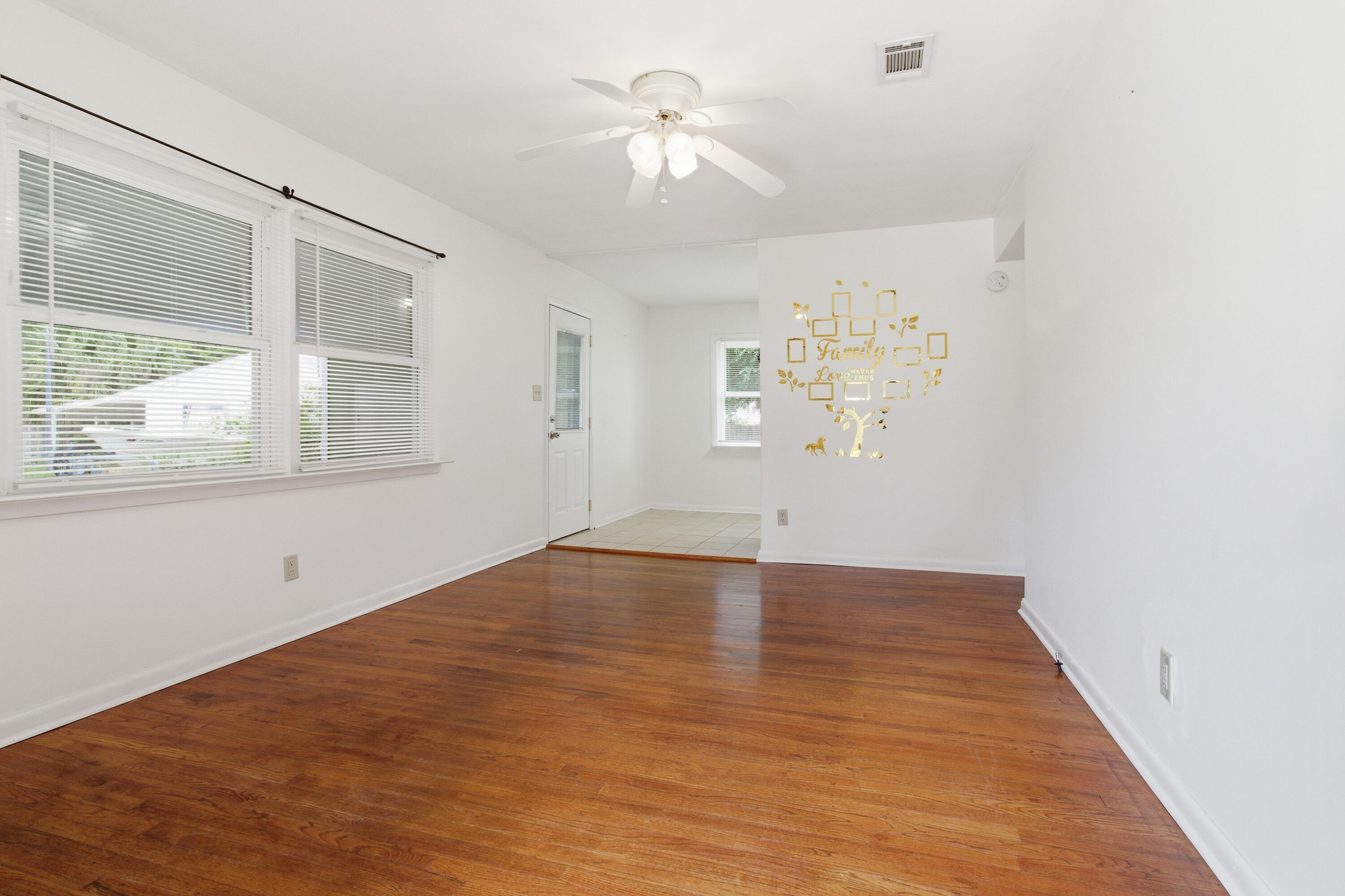 WEST JACKSON TERRACE - Residential