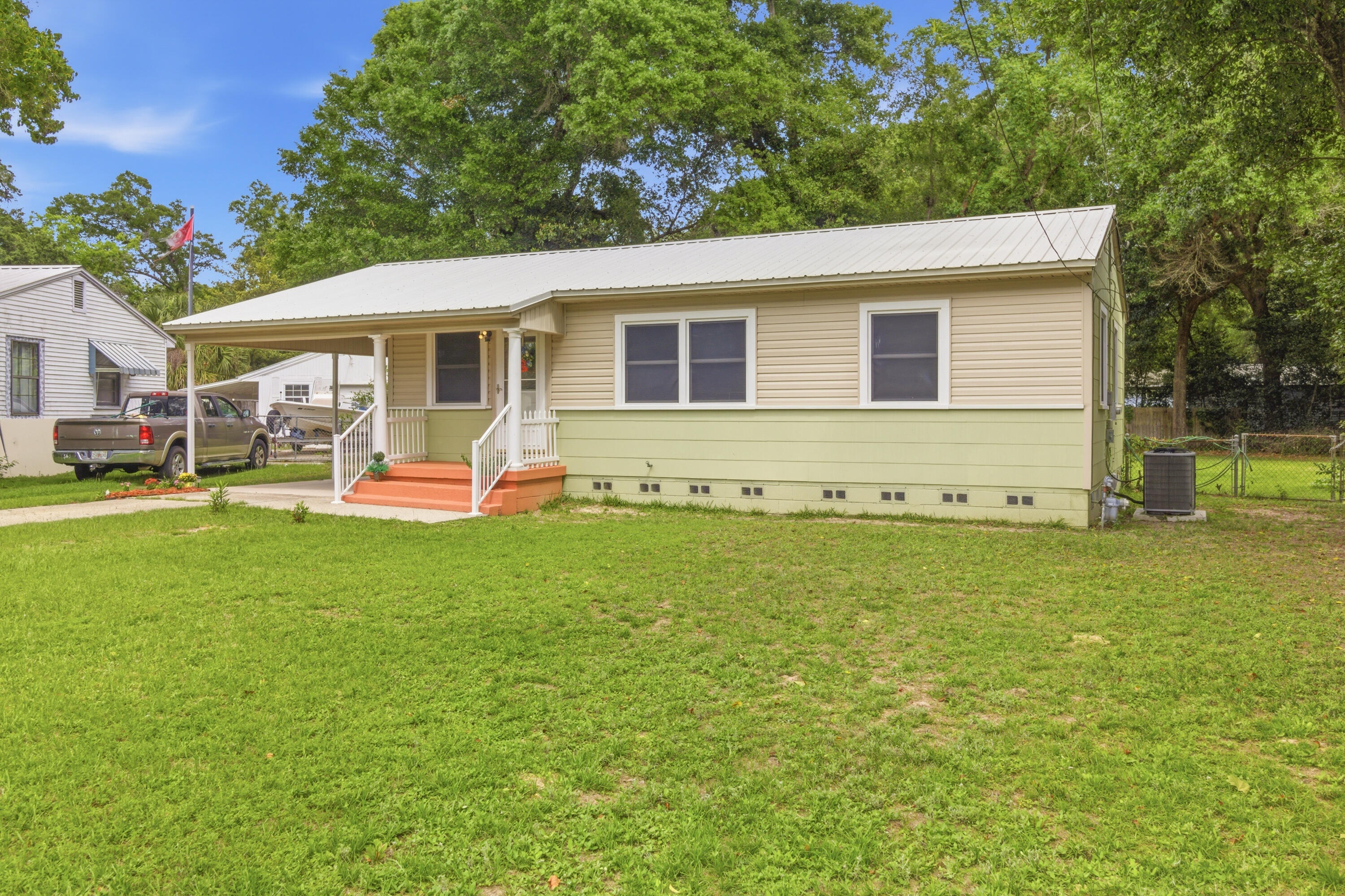 WEST JACKSON TERRACE - Residential
