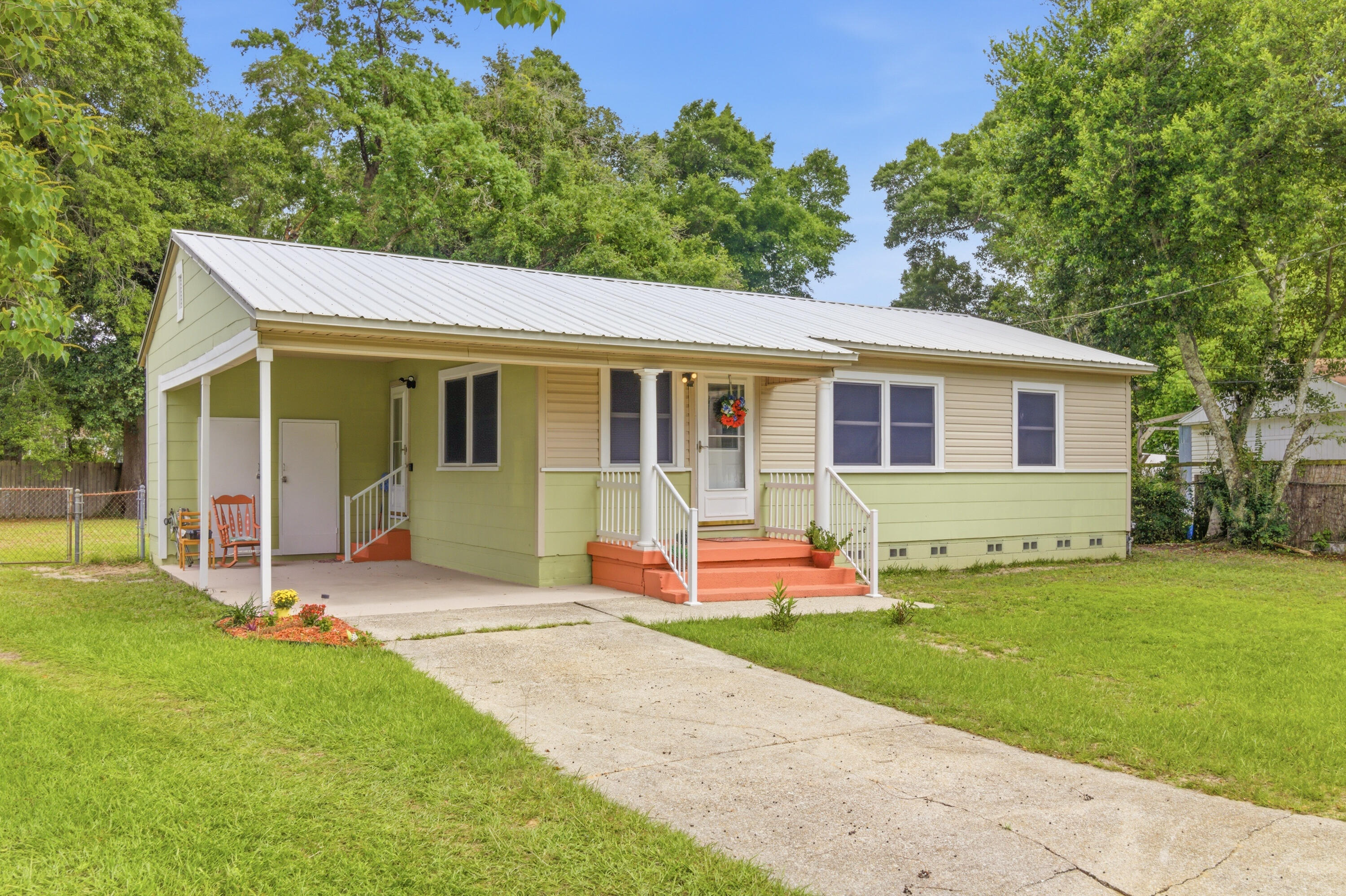 WEST JACKSON TERRACE - Residential