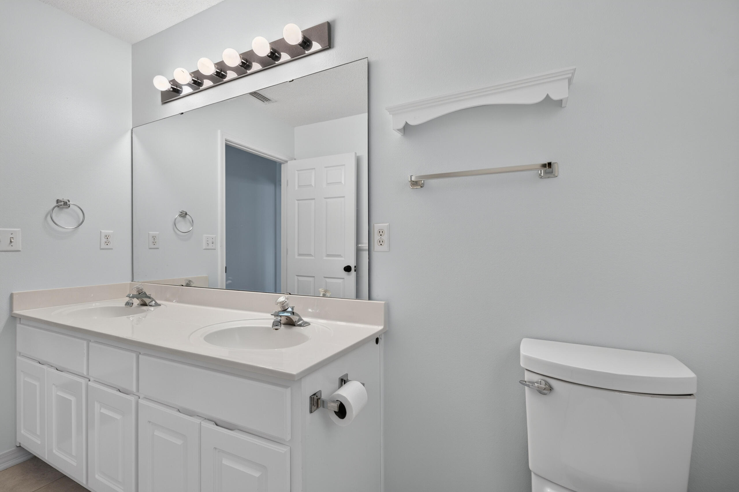 SILVER OAKS PH 1 - Residential