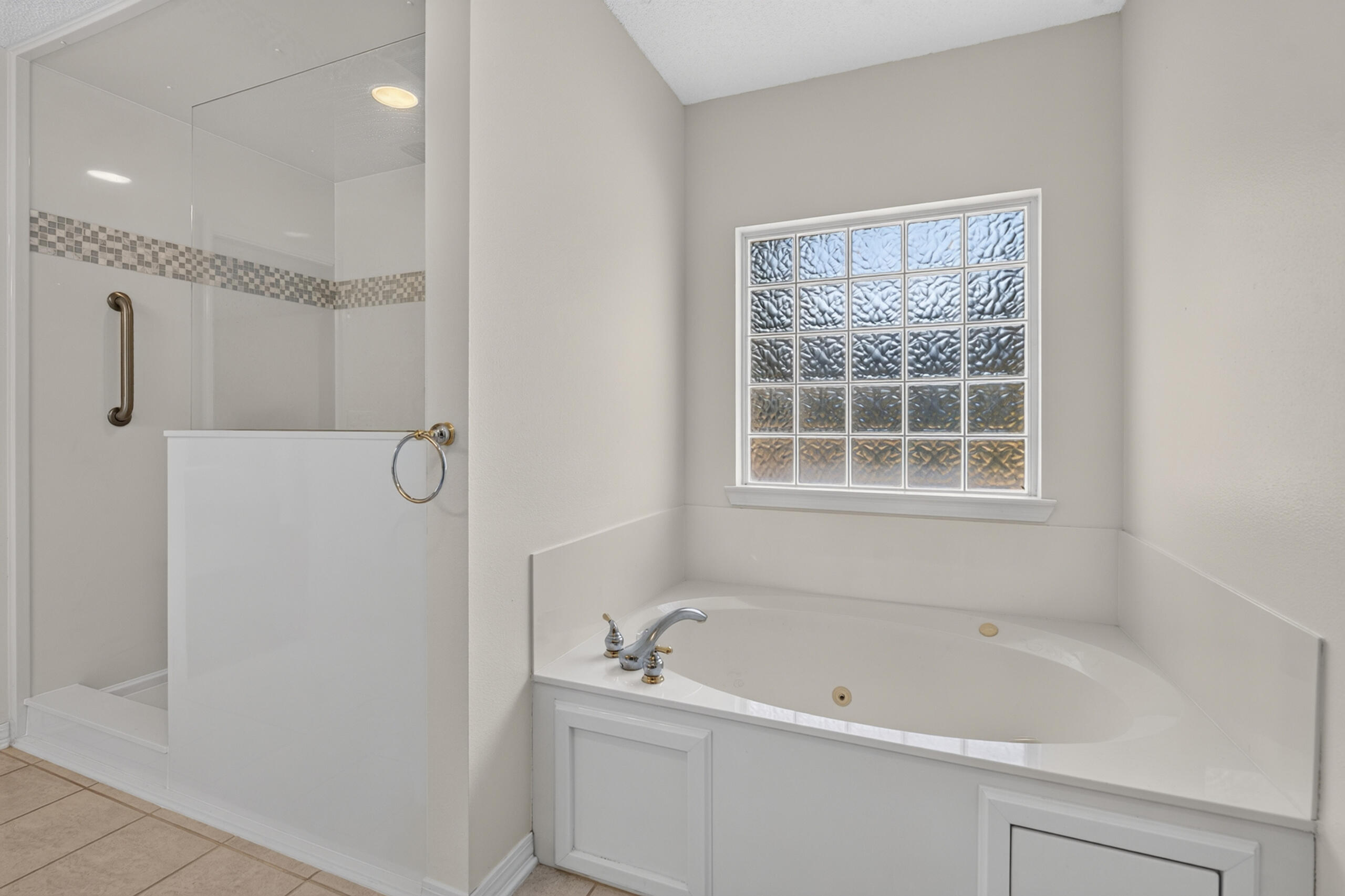 SILVER OAKS PH 1 - Residential