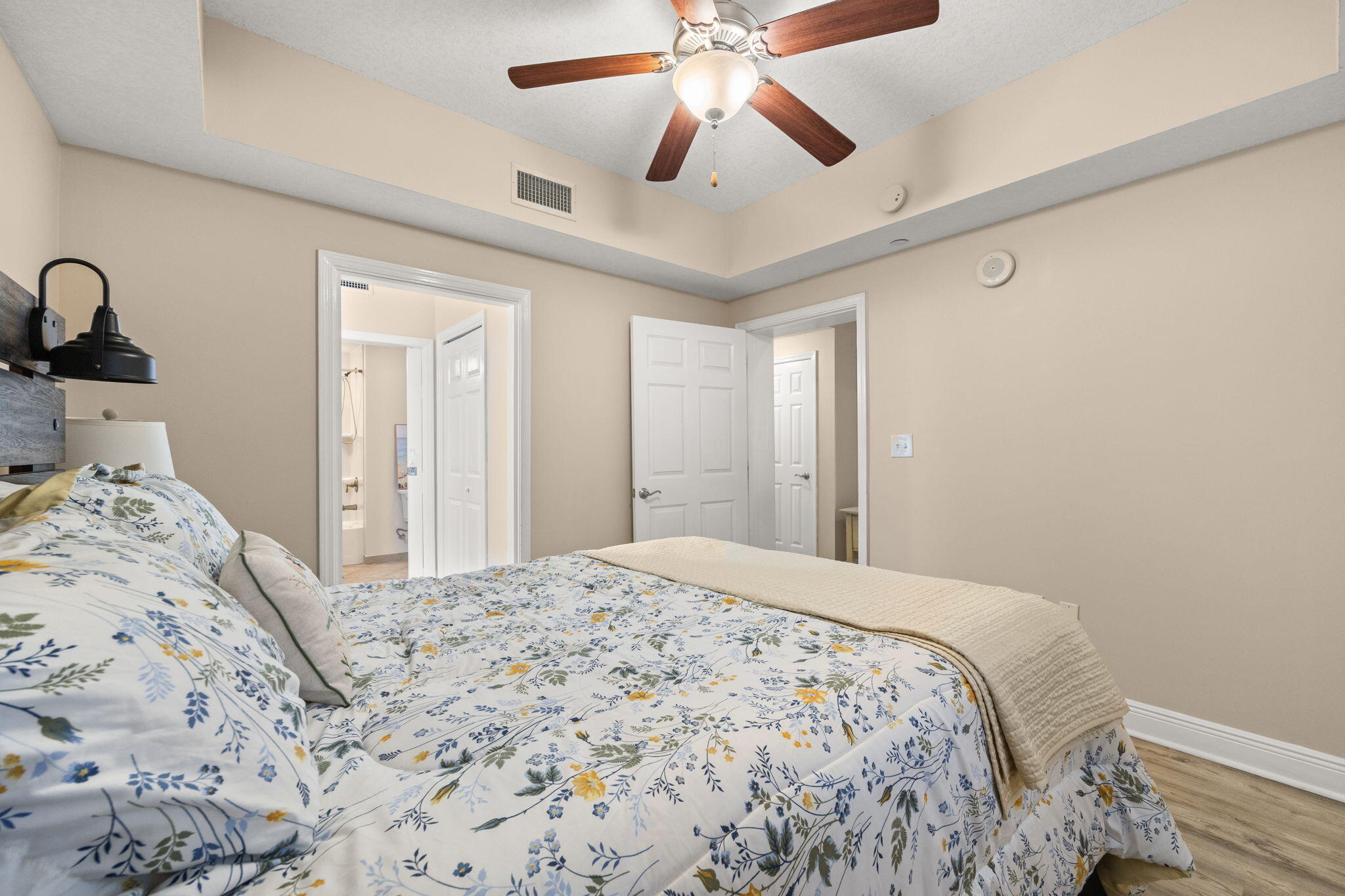 Magnolia Bay Club - Residential