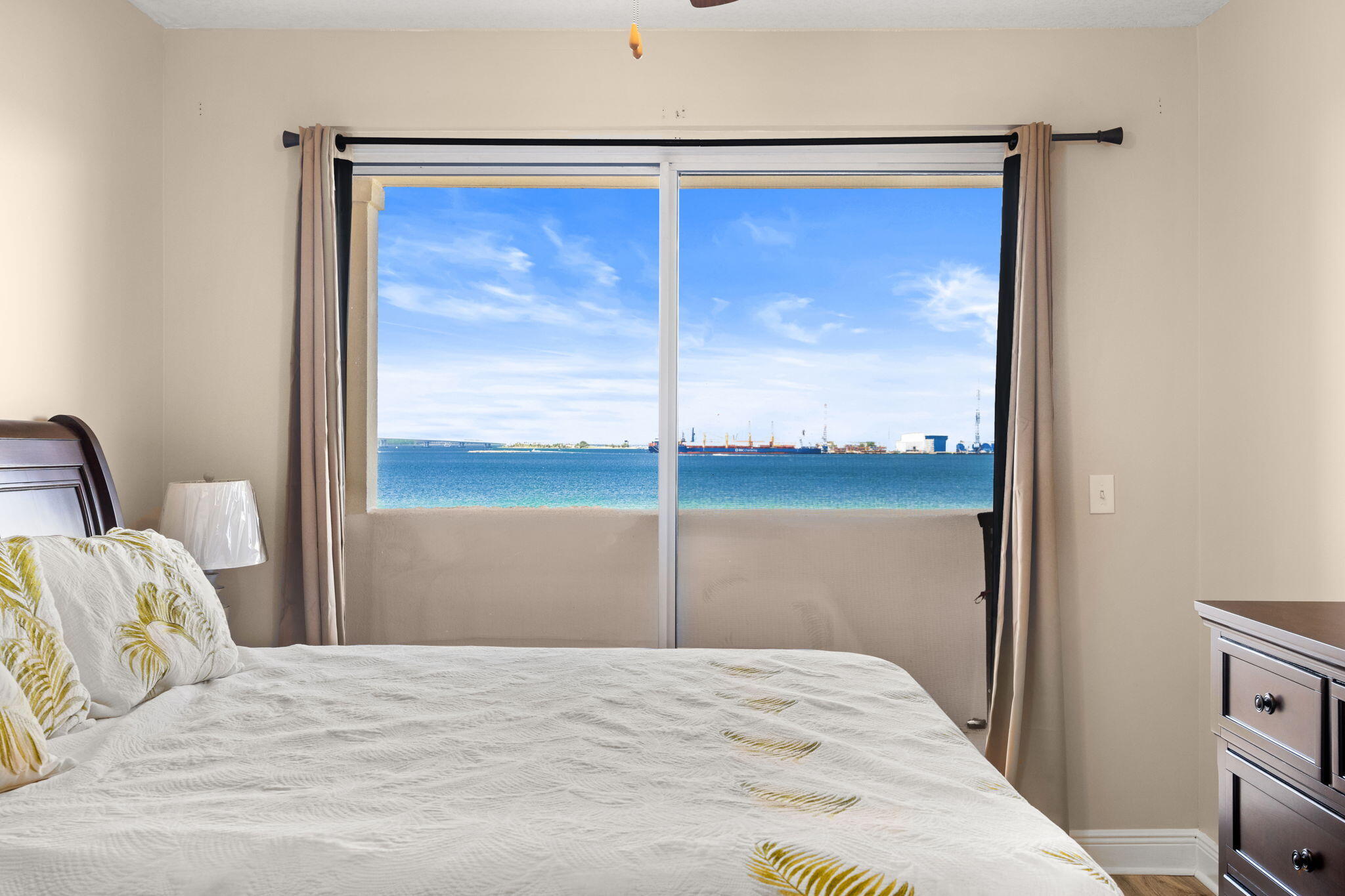Magnolia Bay Club - Residential