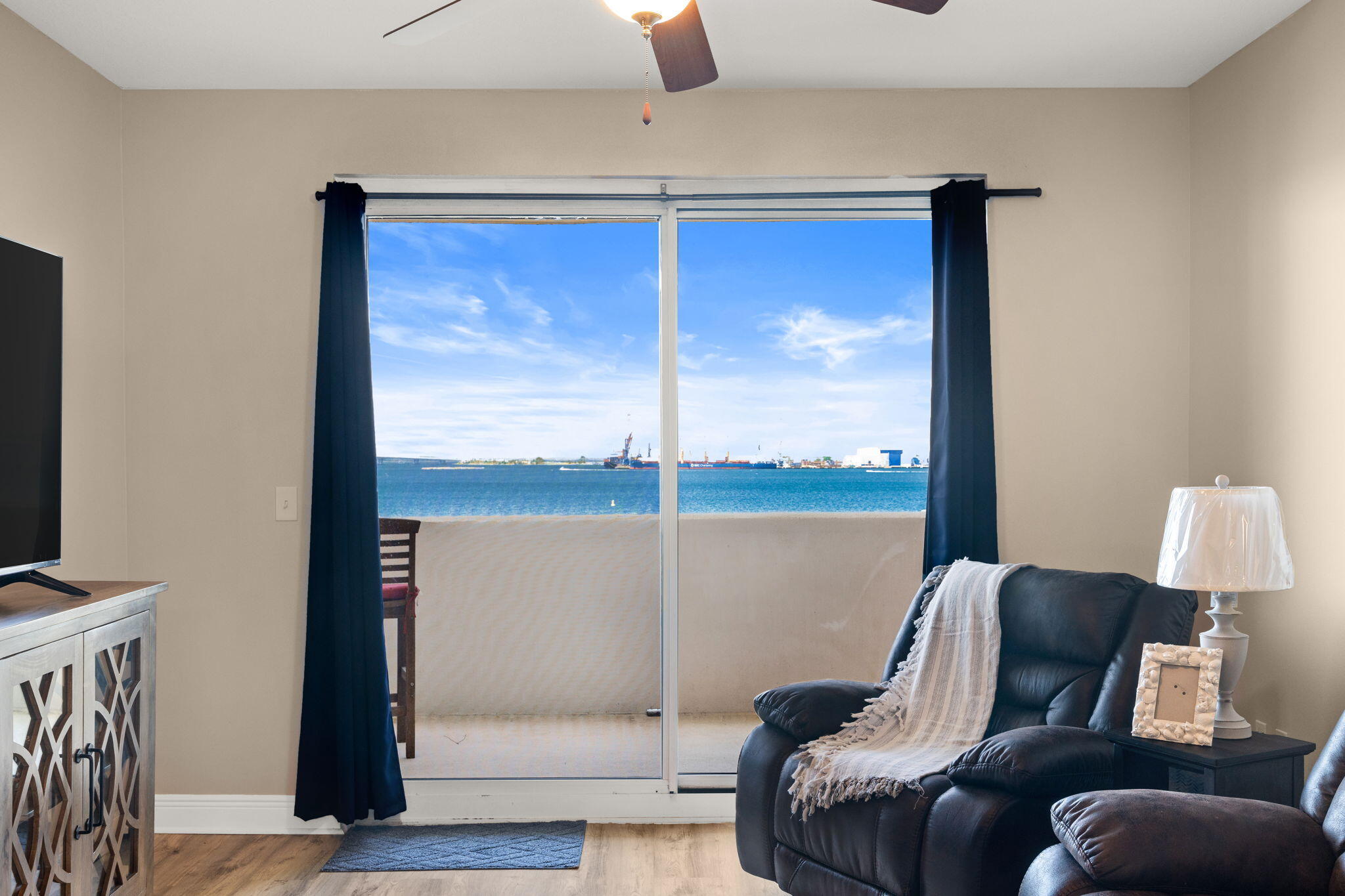 Magnolia Bay Club - Residential