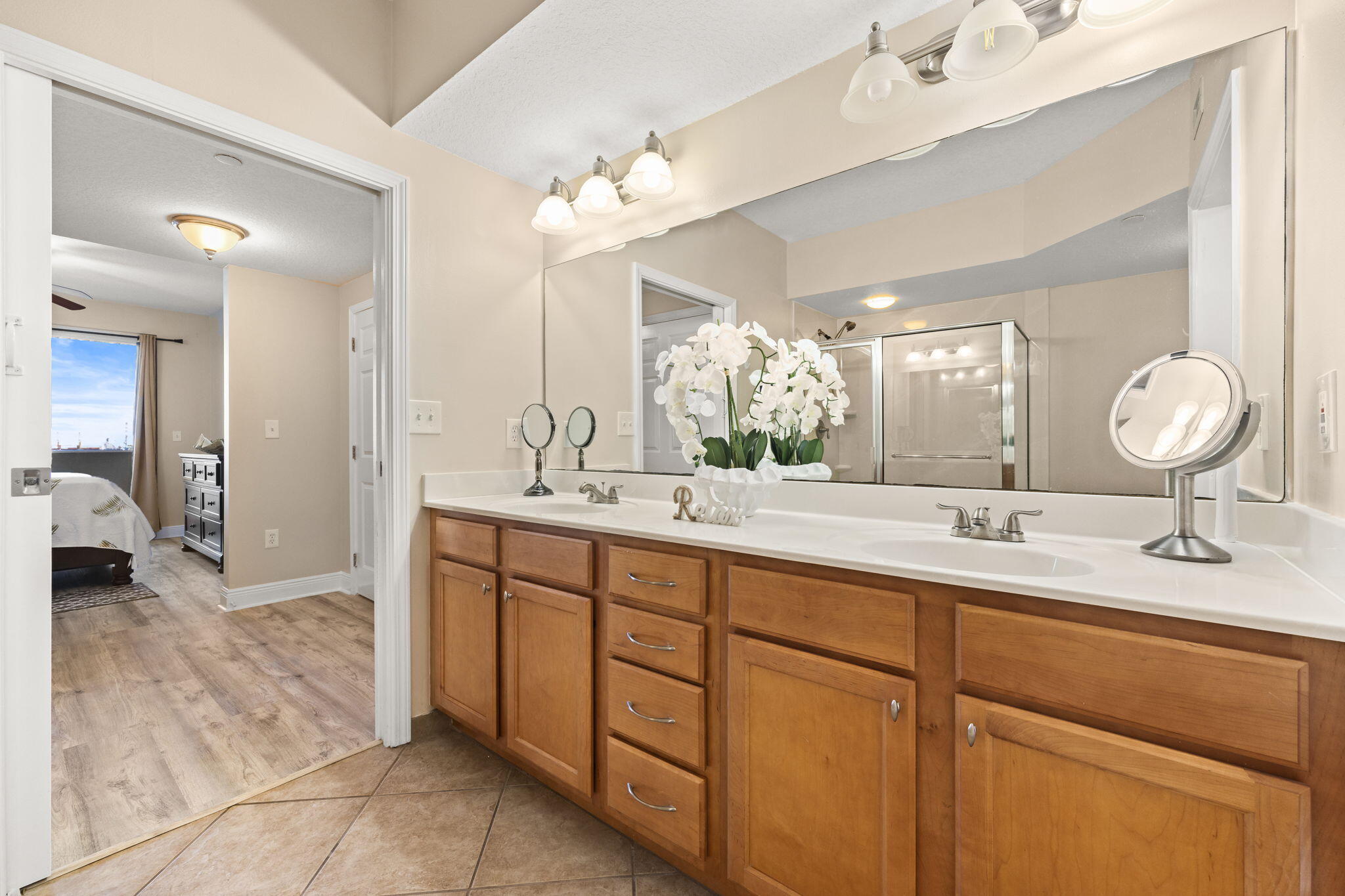 Magnolia Bay Club - Residential