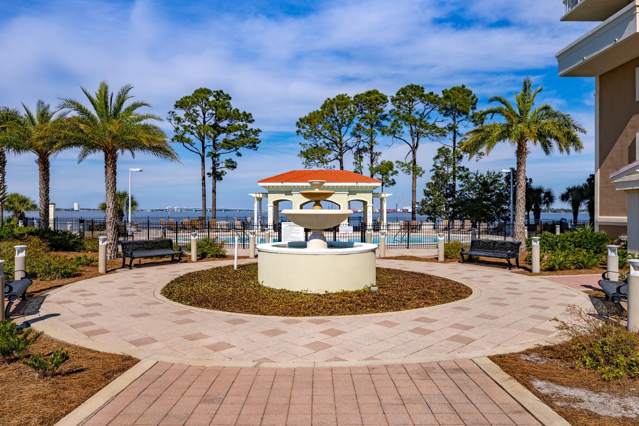 Magnolia Bay Club - Residential