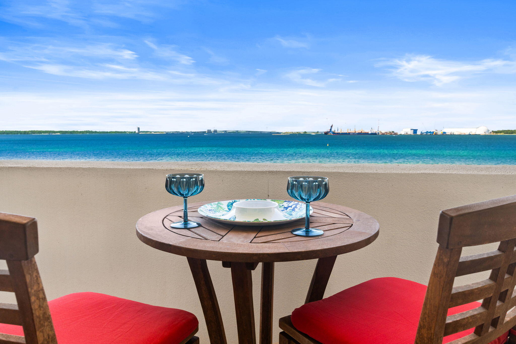Magnolia Bay Club - Residential