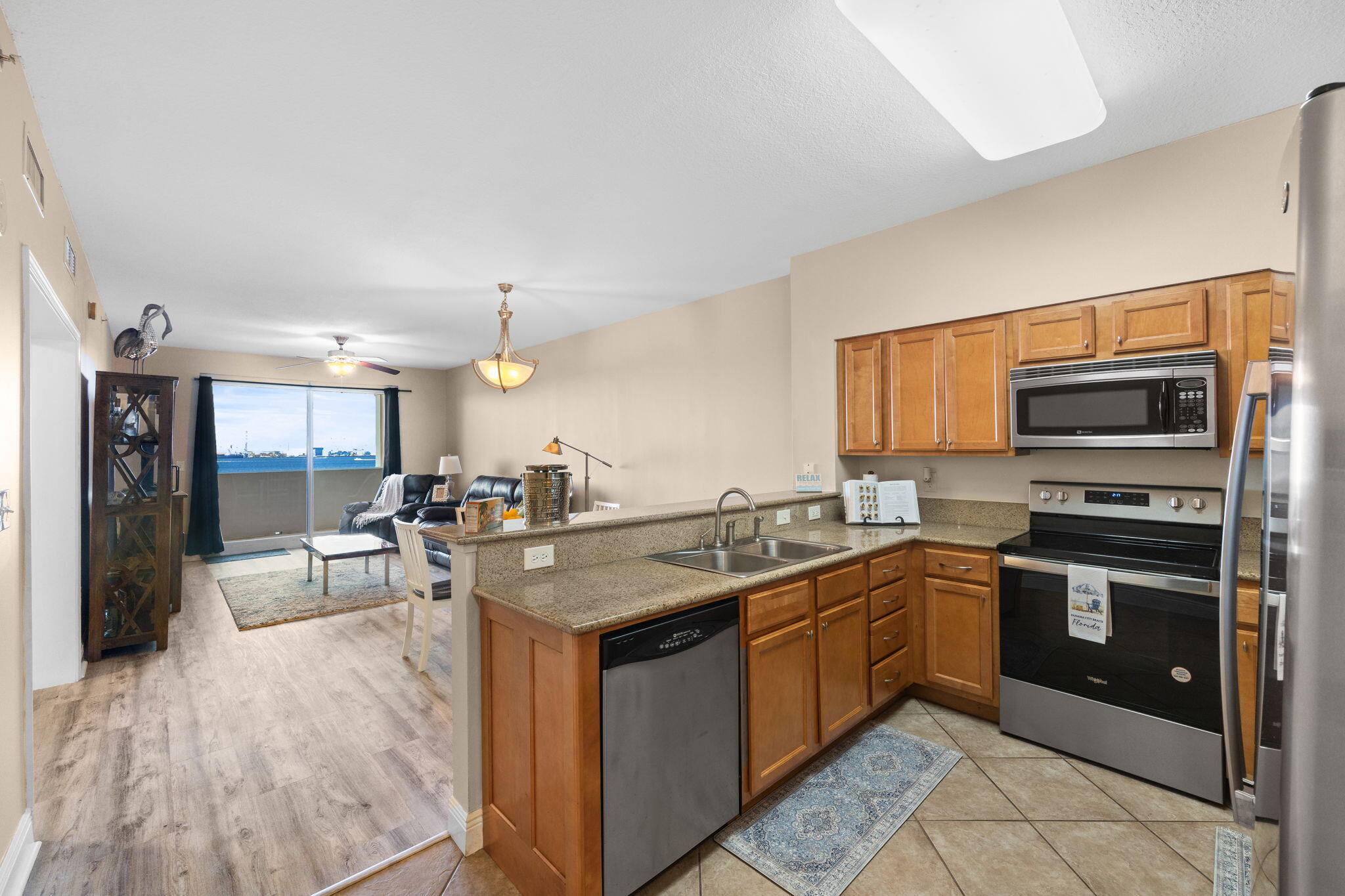Magnolia Bay Club - Residential