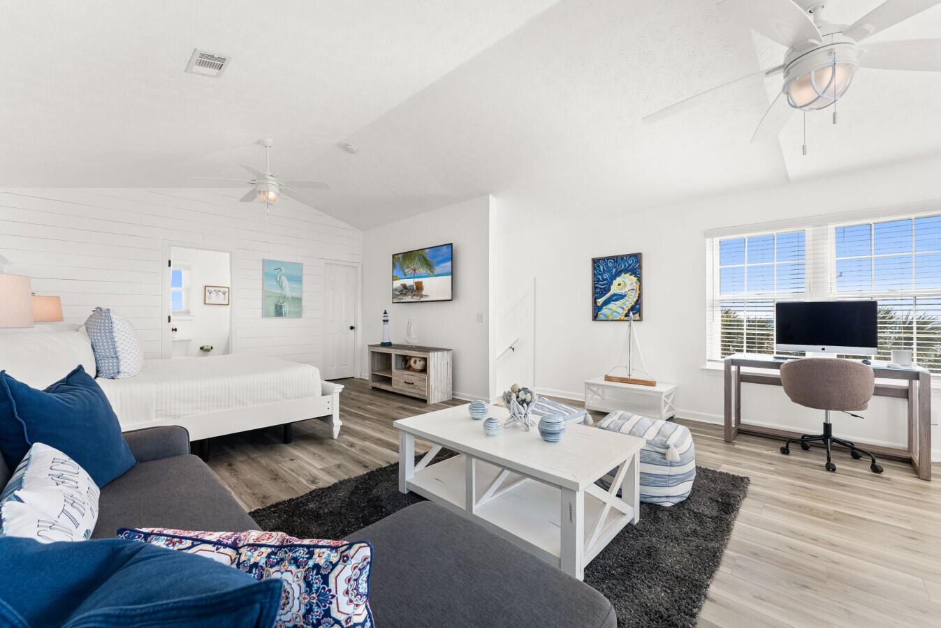 The Palms Townhomes - Residential