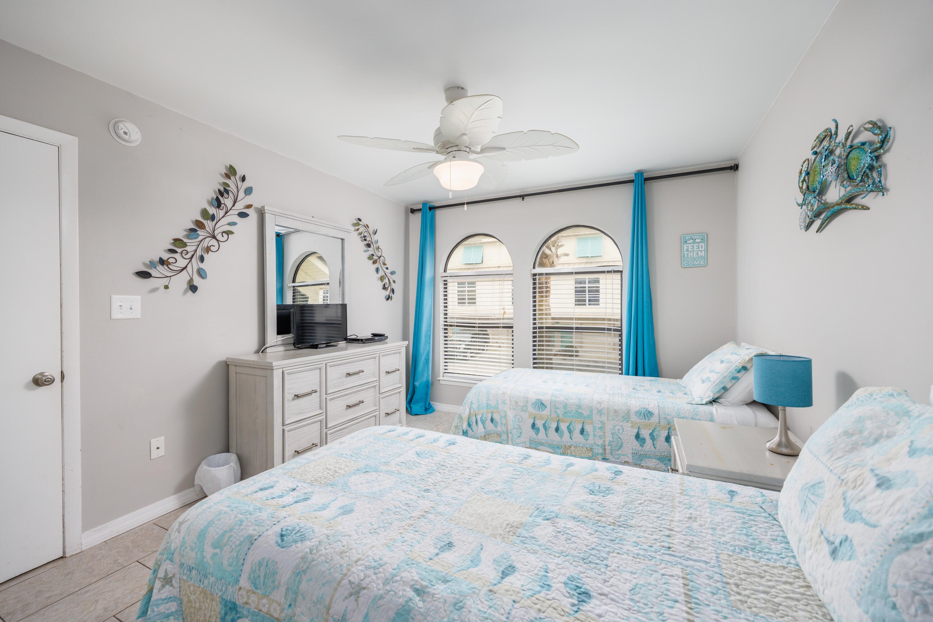 BEACHVIEW CONDOMINIUM - Residential