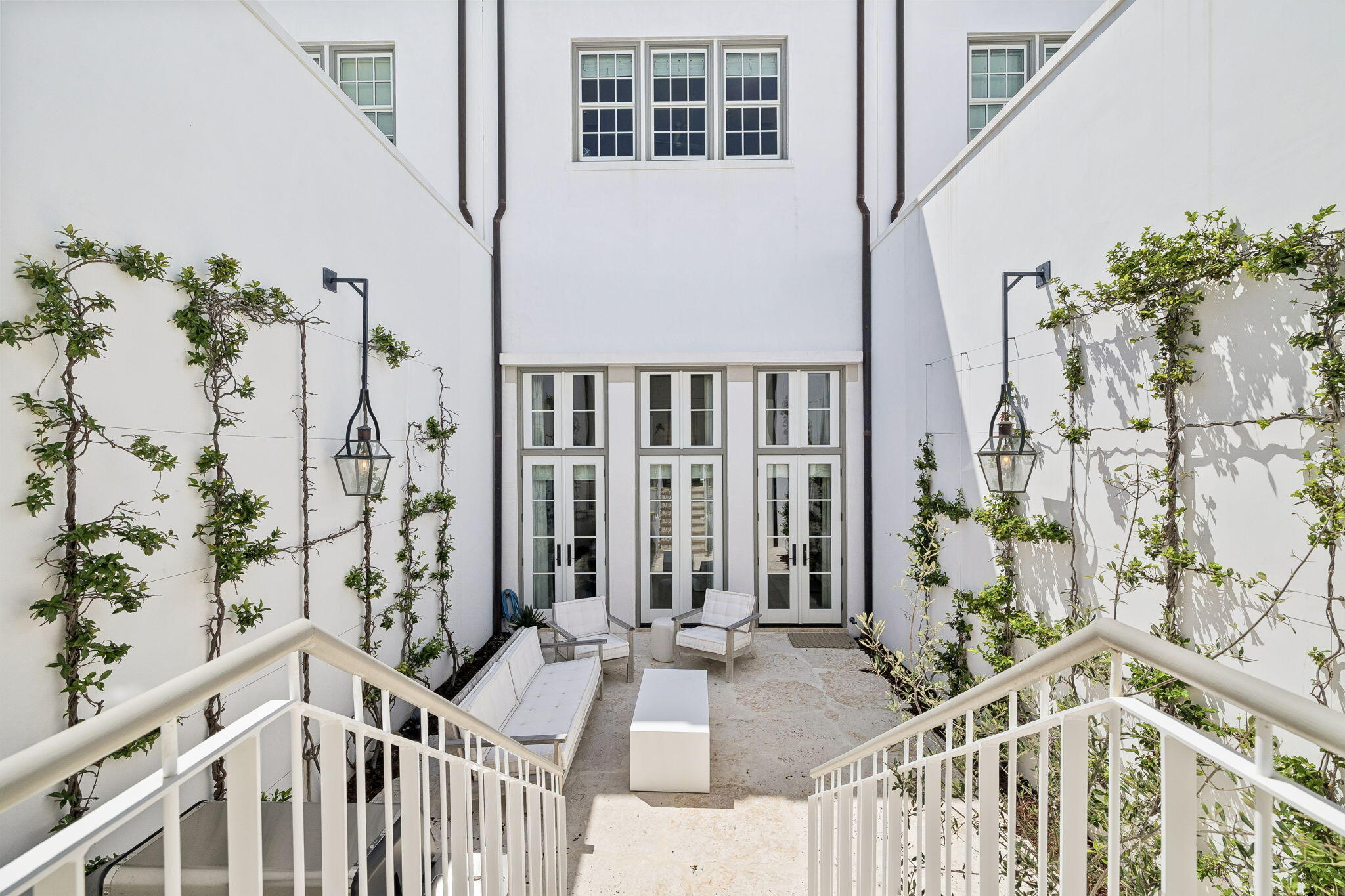 ALYS BEACH - Residential