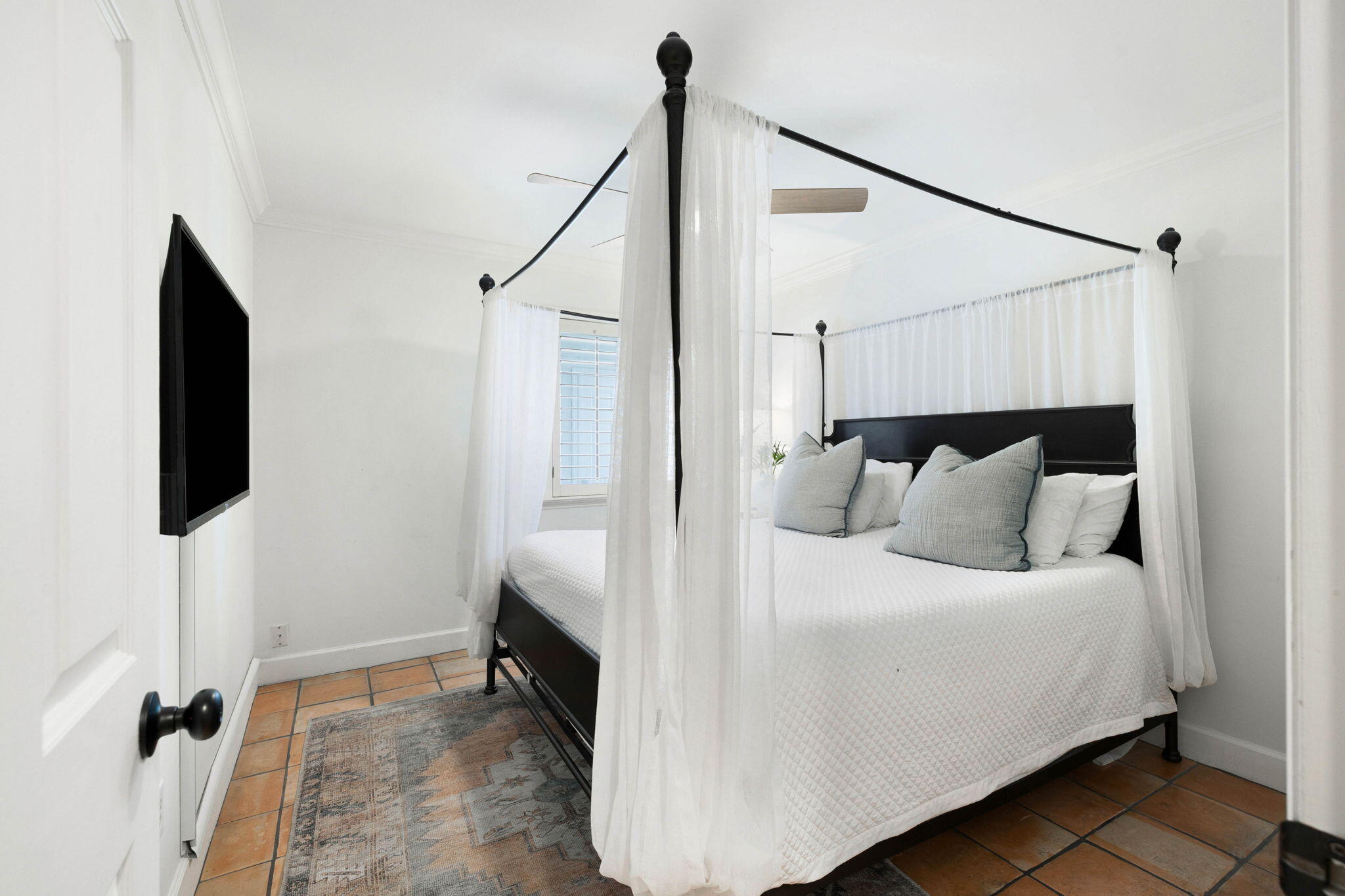 SEA MIST CONDO - Residential