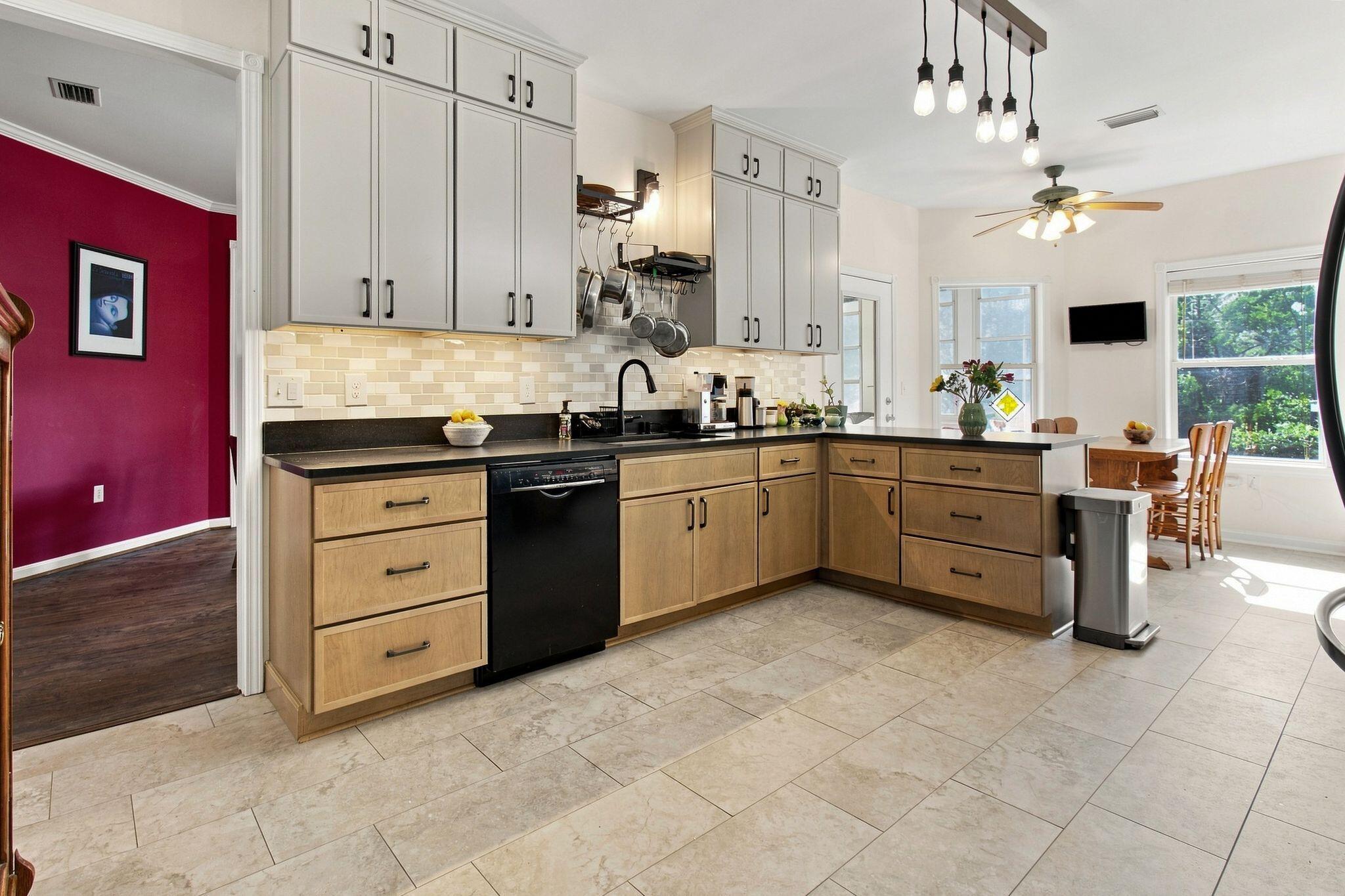 SARAH ANNE POINTE S/D - Residential