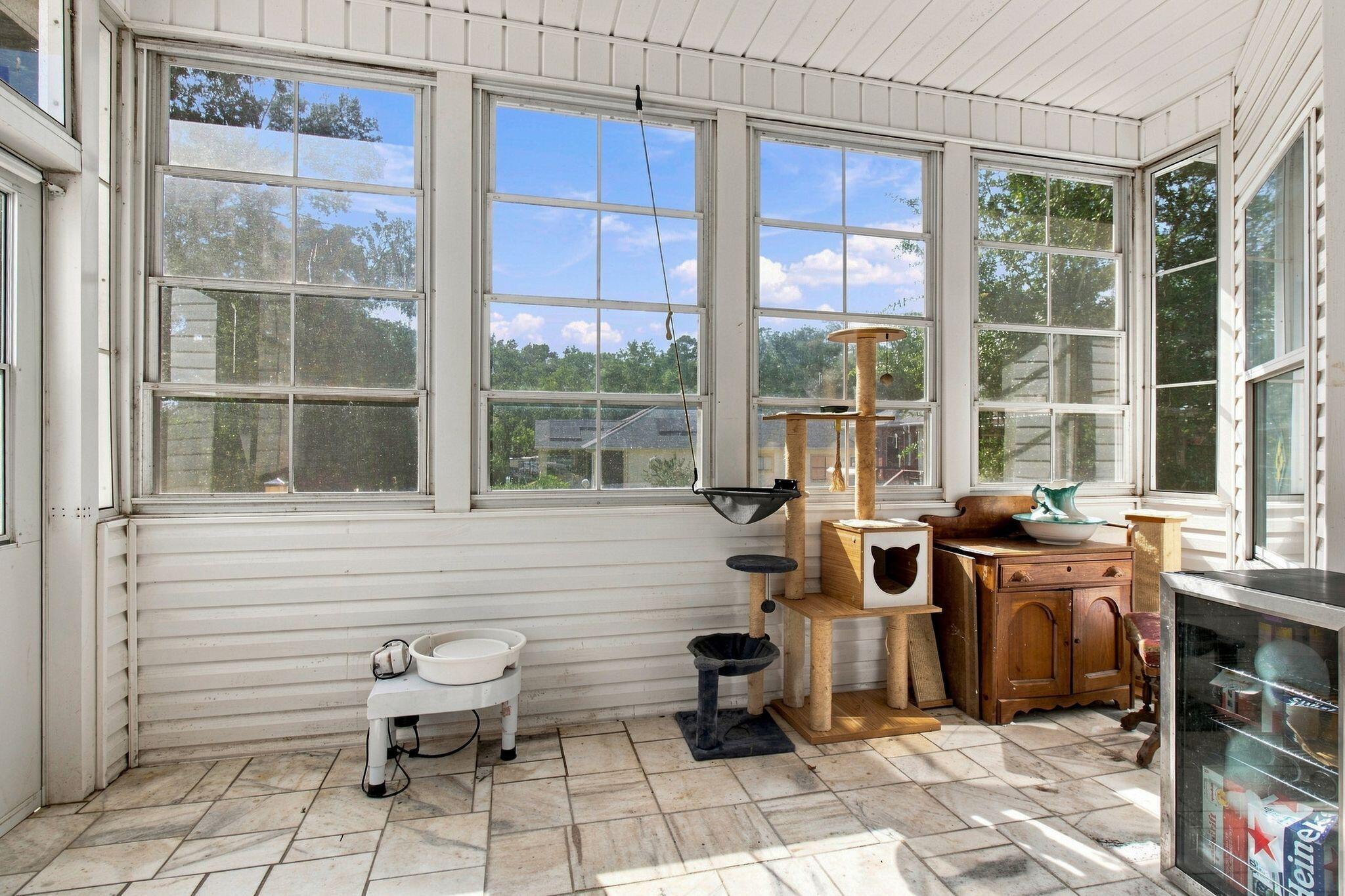 SARAH ANNE POINTE S/D - Residential