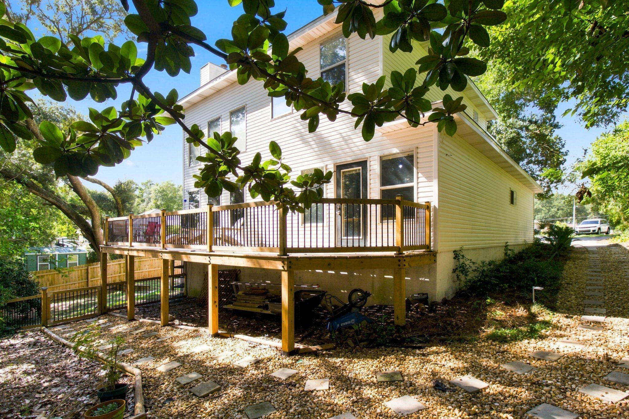 SARAH ANNE POINTE S/D - Residential