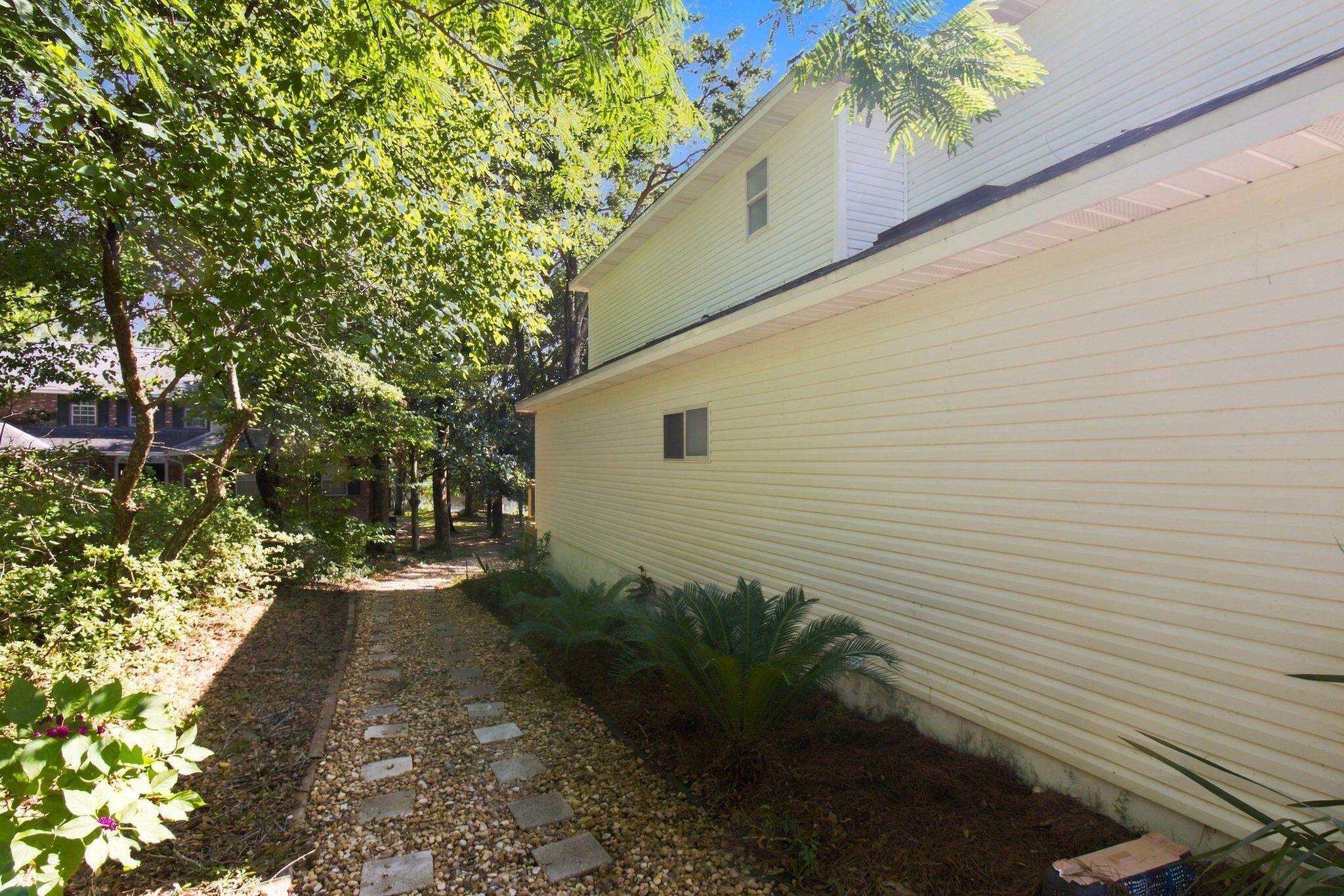 SARAH ANNE POINTE S/D - Residential