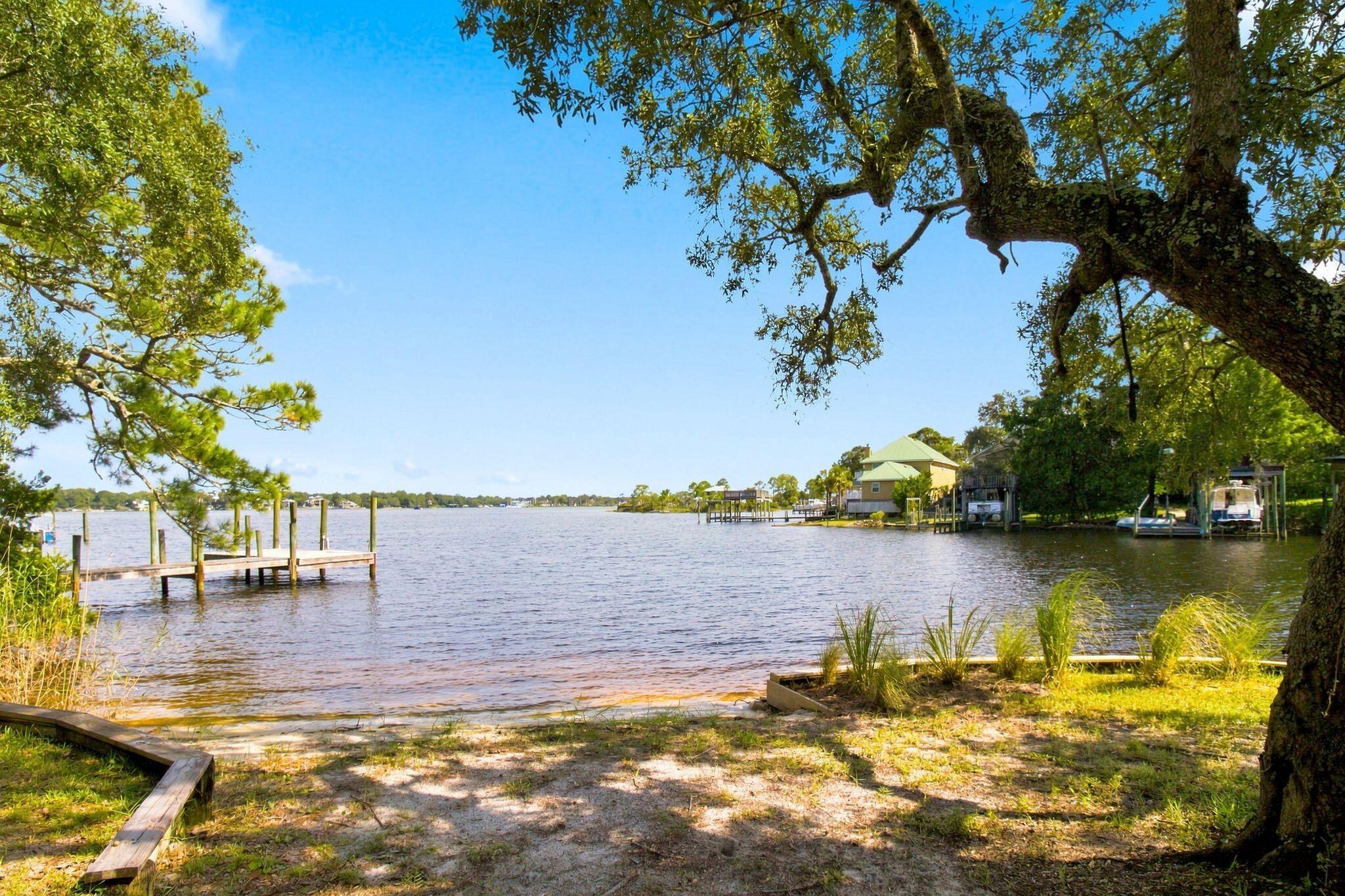 SARAH ANNE POINTE S/D - Residential
