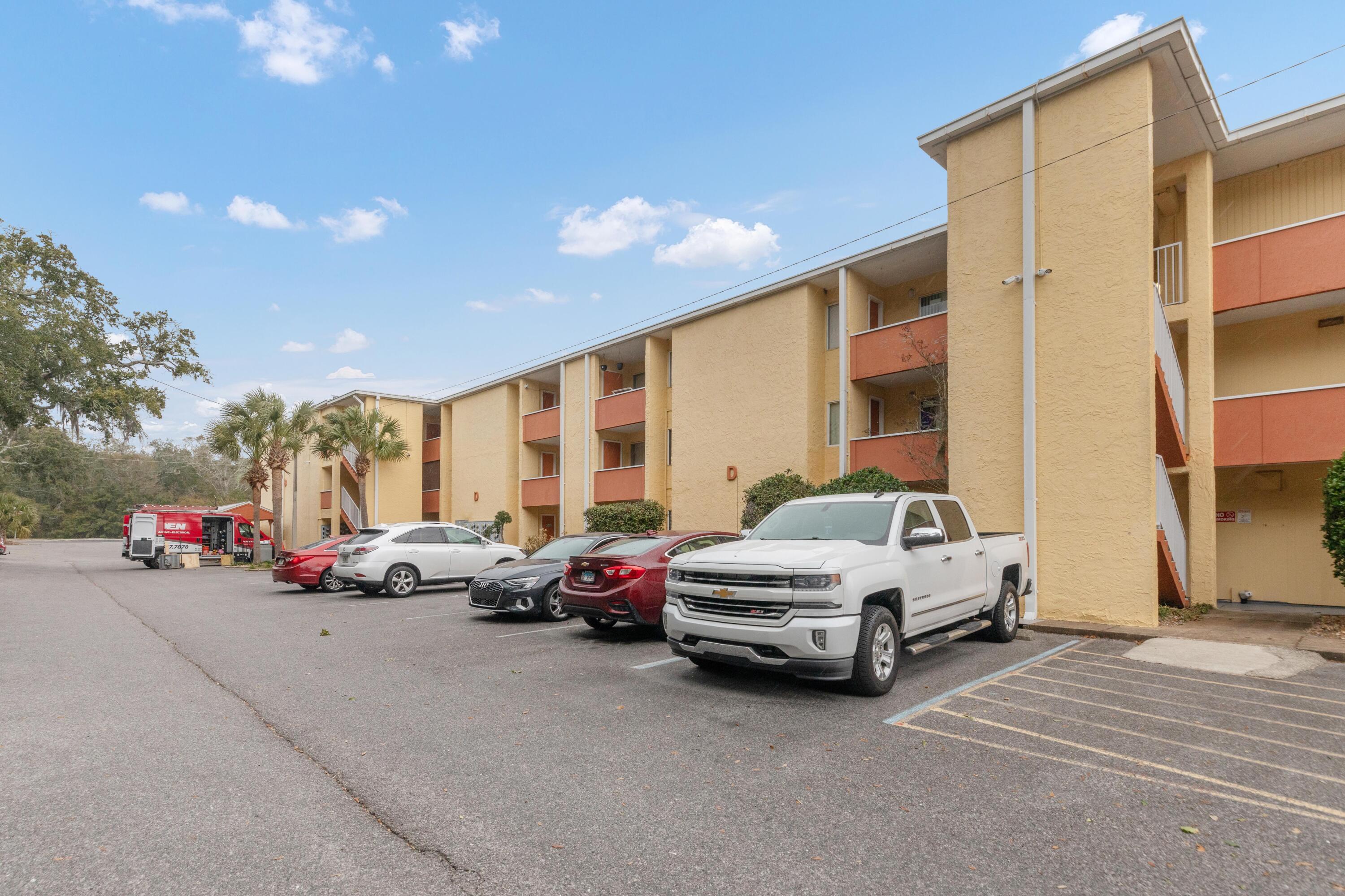 THE CEDARS - Residential