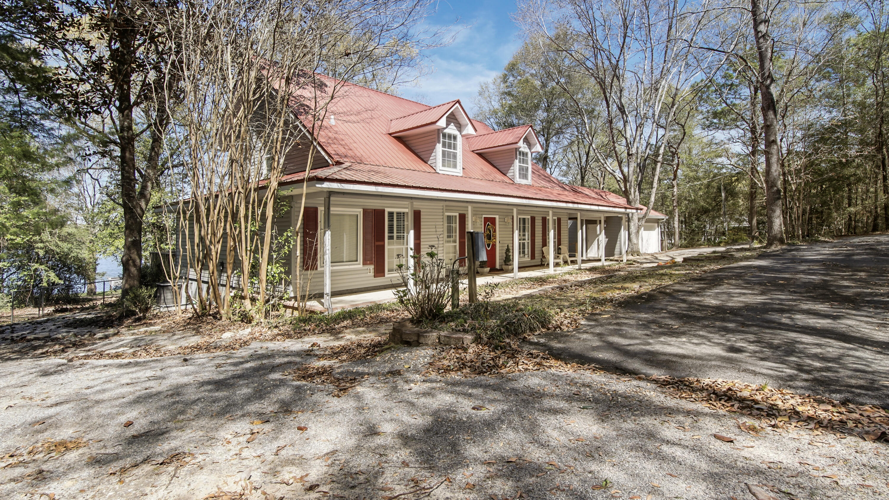 SPRING LAKE ESTATES - Residential