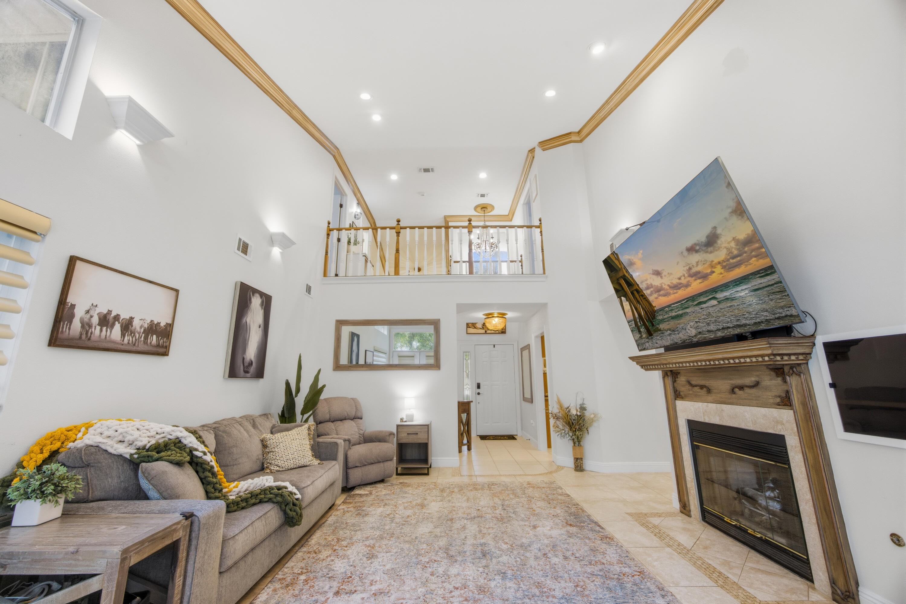 LAKE POINTE - Residential