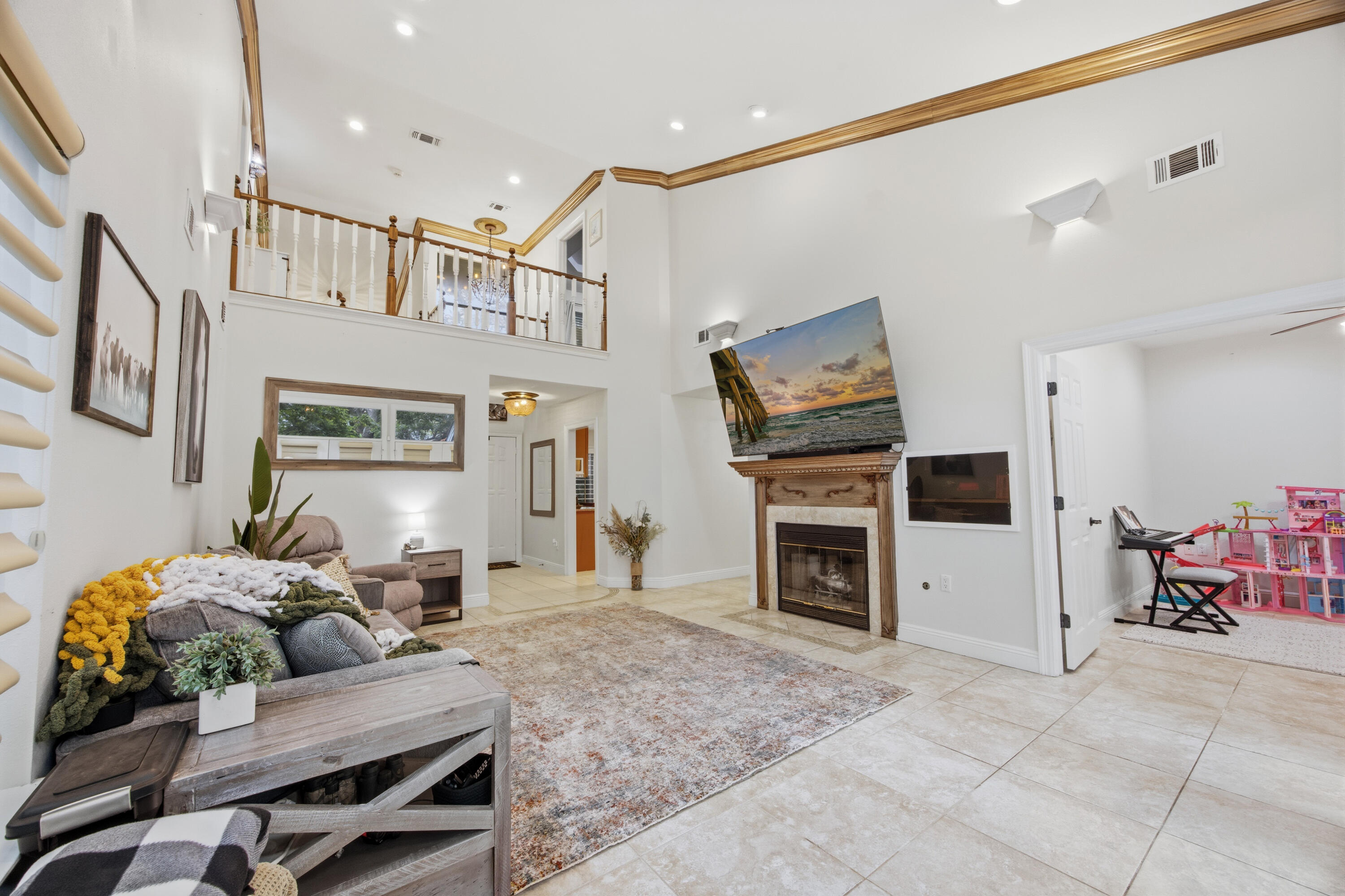 LAKE POINTE - Residential