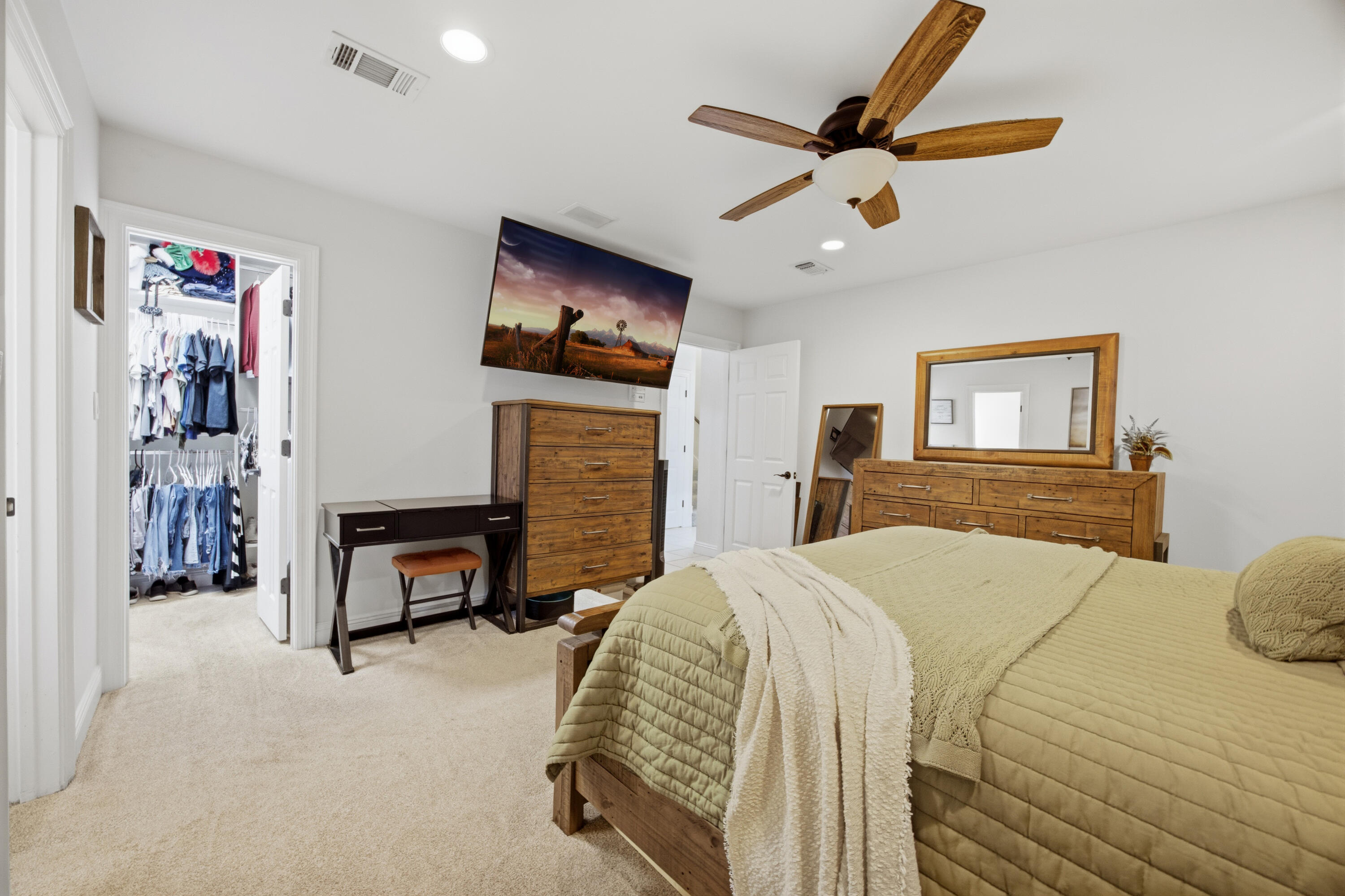 LAKE POINTE - Residential