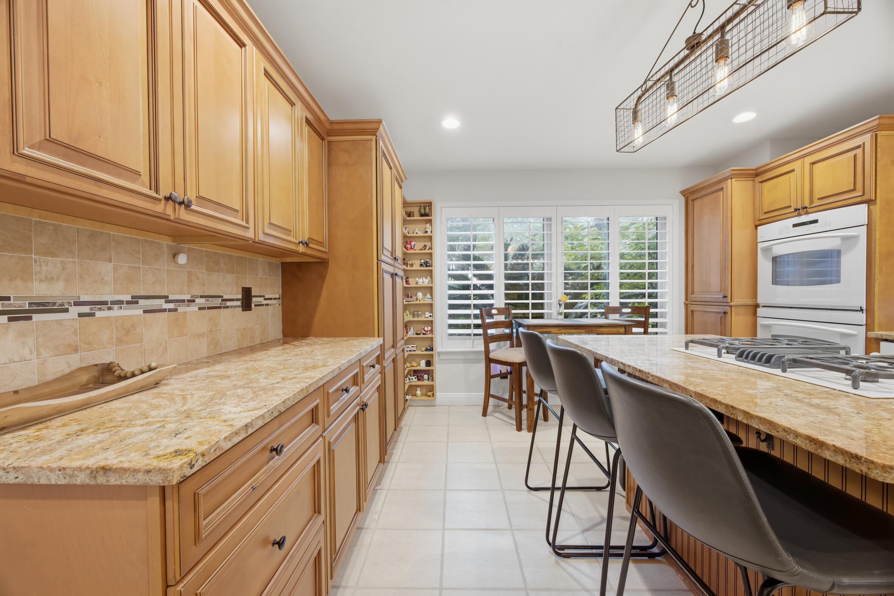 LAKE POINTE - Residential