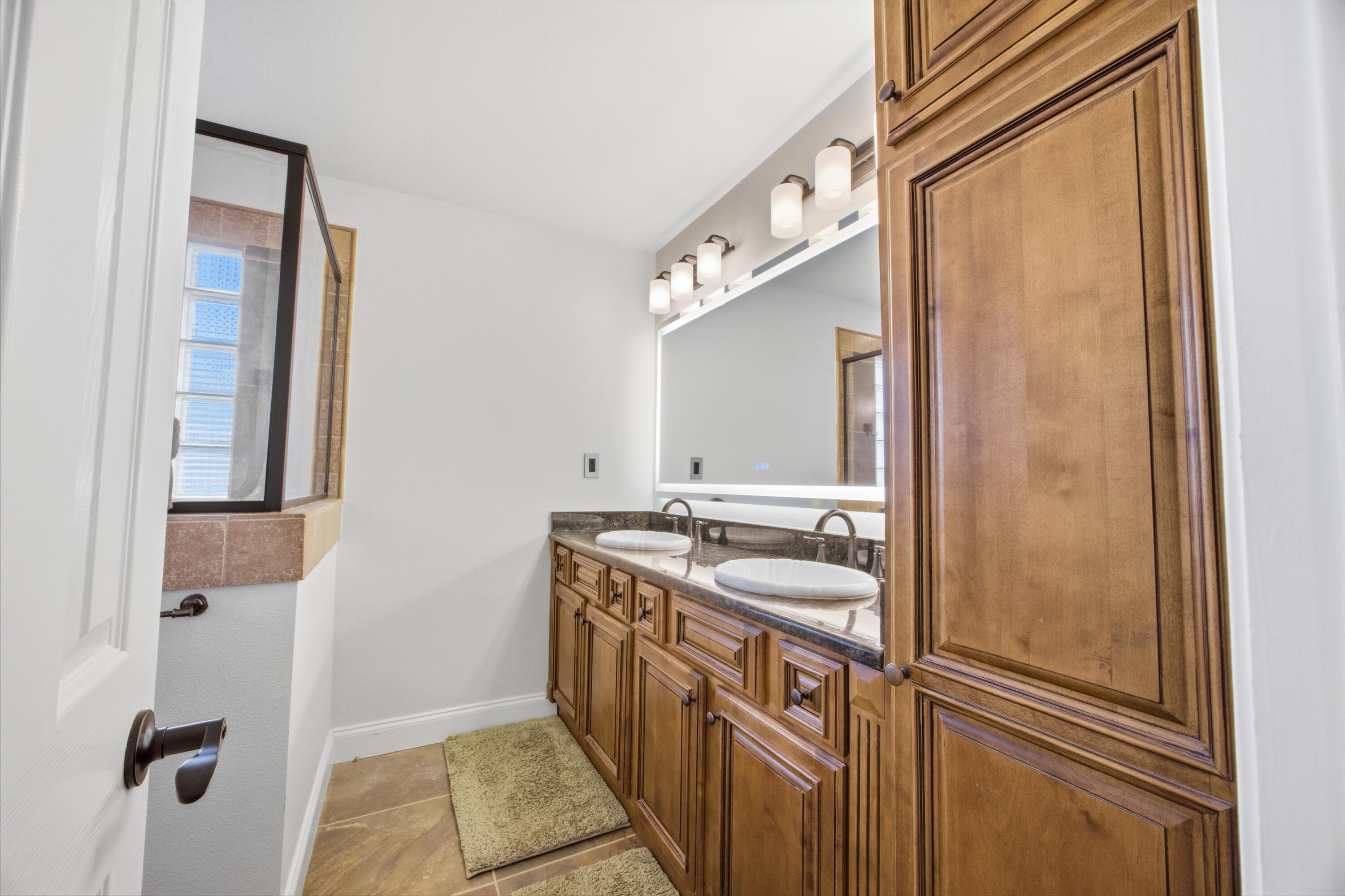 LAKE POINTE - Residential
