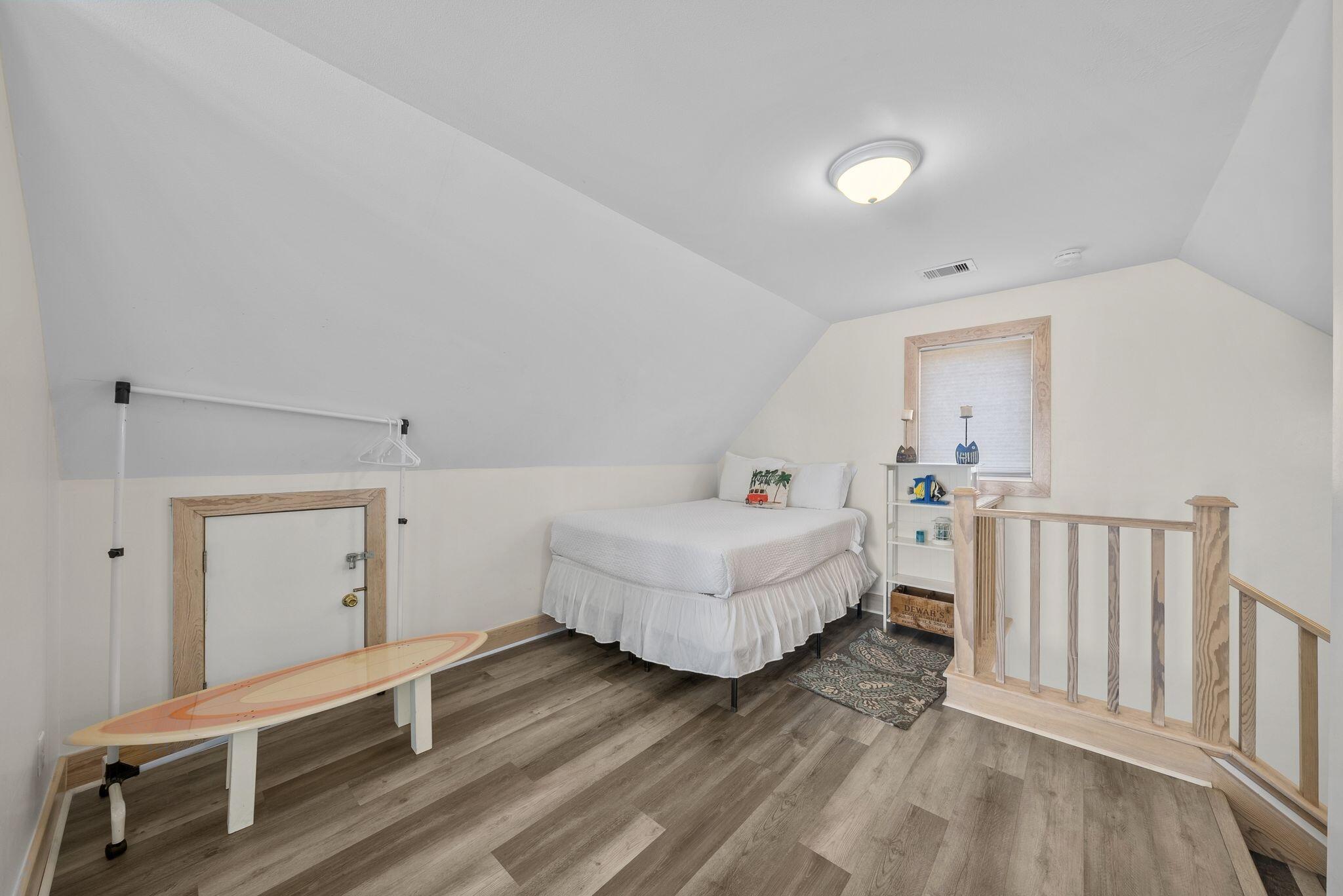 SUNRISE BEACH - Residential