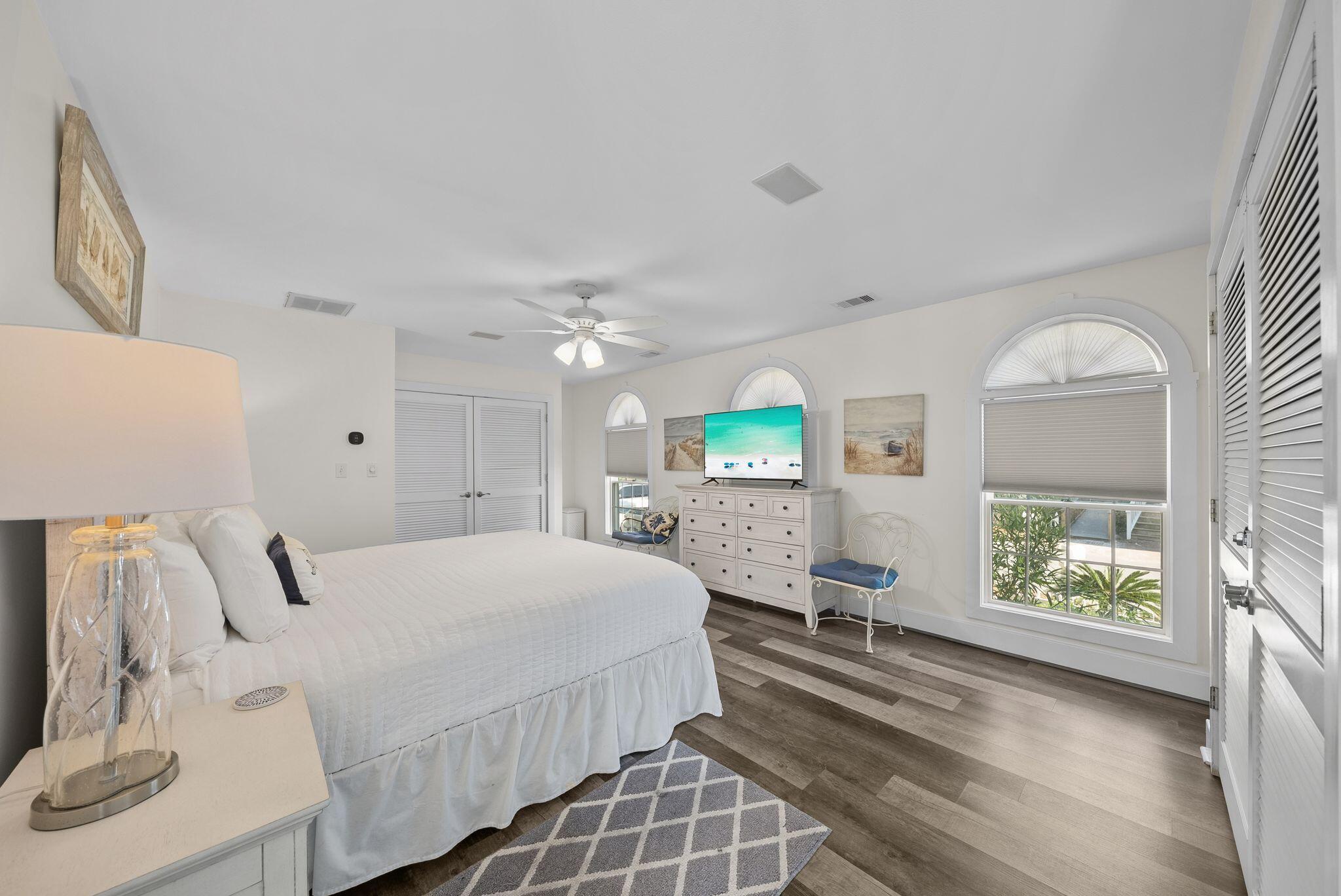 SUNRISE BEACH - Residential